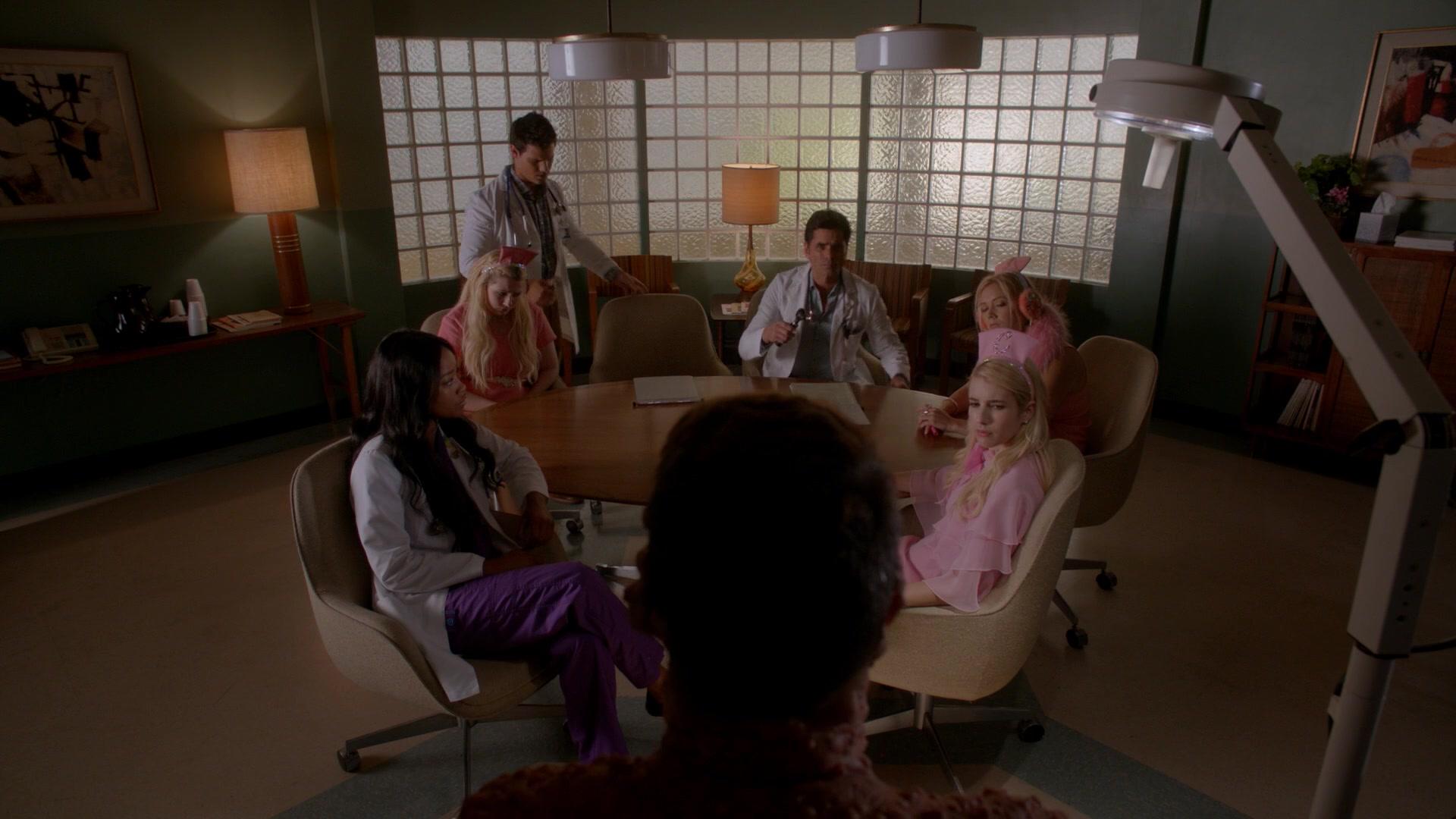Scream_Queens_2015_S02E02_1080p_000360.jpg