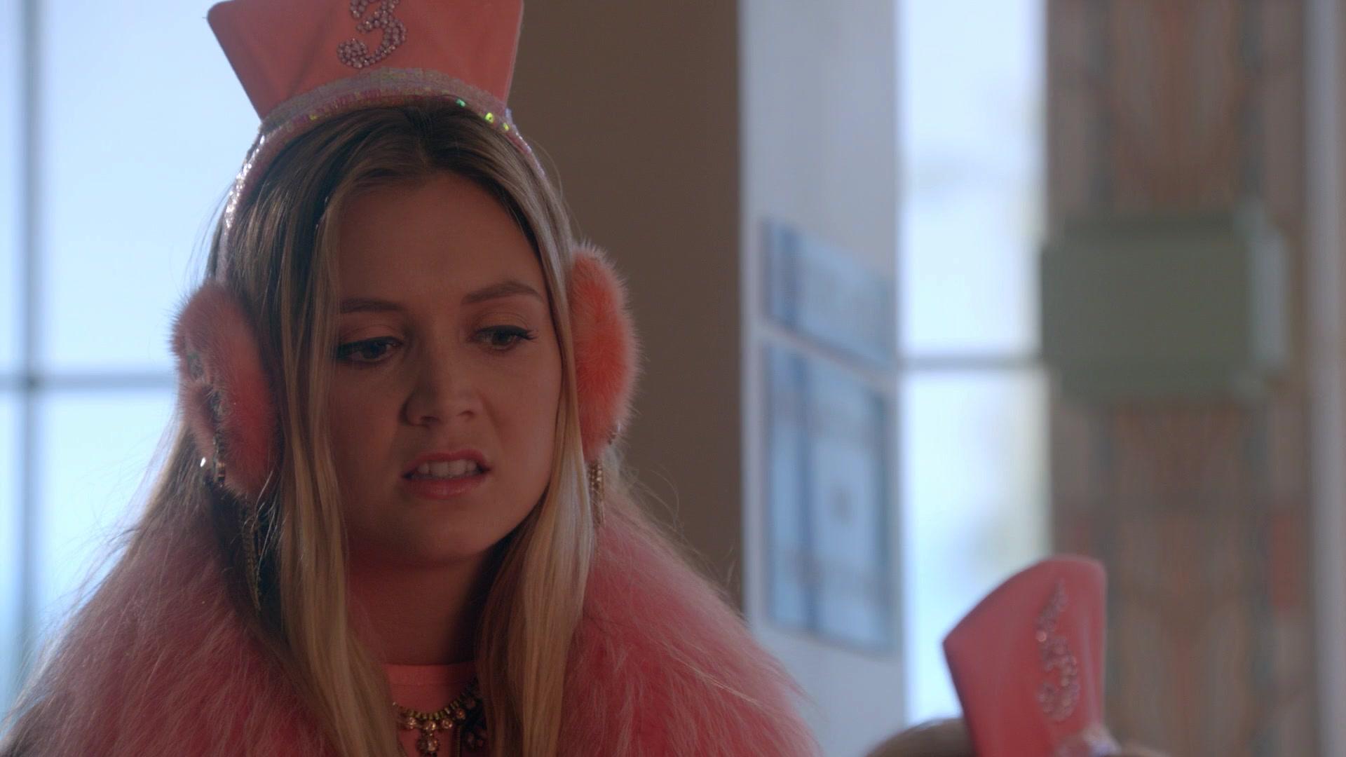 Scream_Queens_2015_S02E02_1080p_001933.jpg