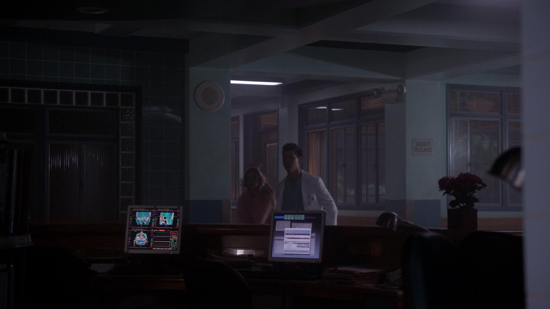 Scream_Queens_2015_S02E02_1080p_003686.jpg