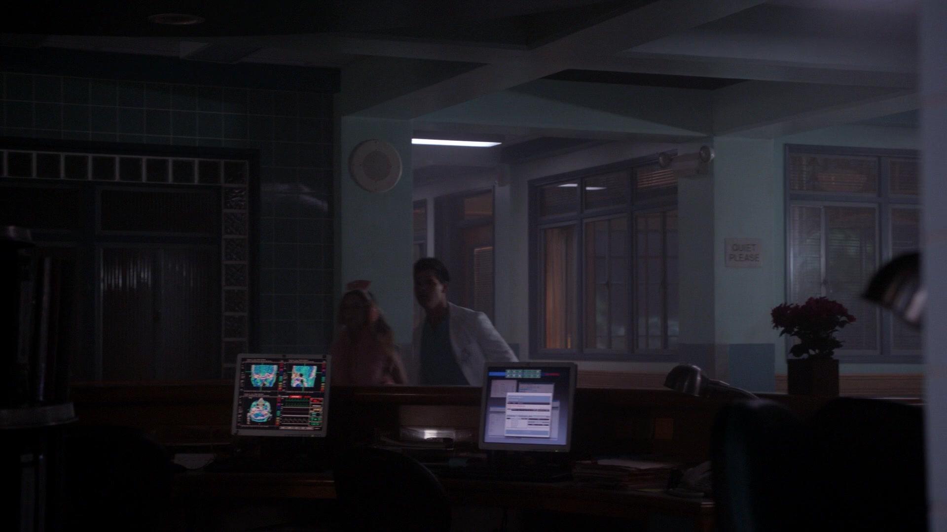 Scream_Queens_2015_S02E02_1080p_003687.jpg