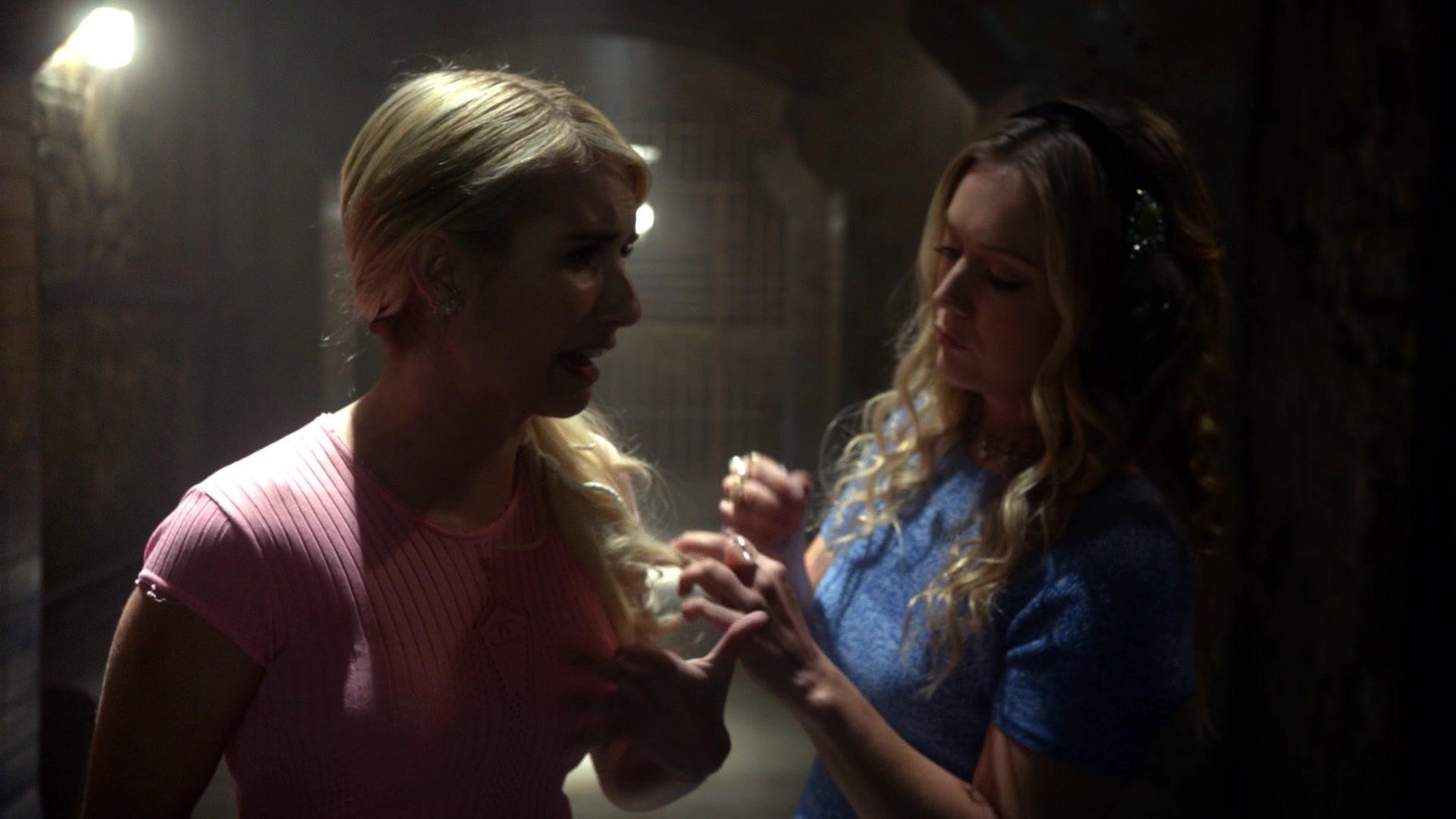 Scream_Queens_2015_S02E02_1080p_004383.jpg