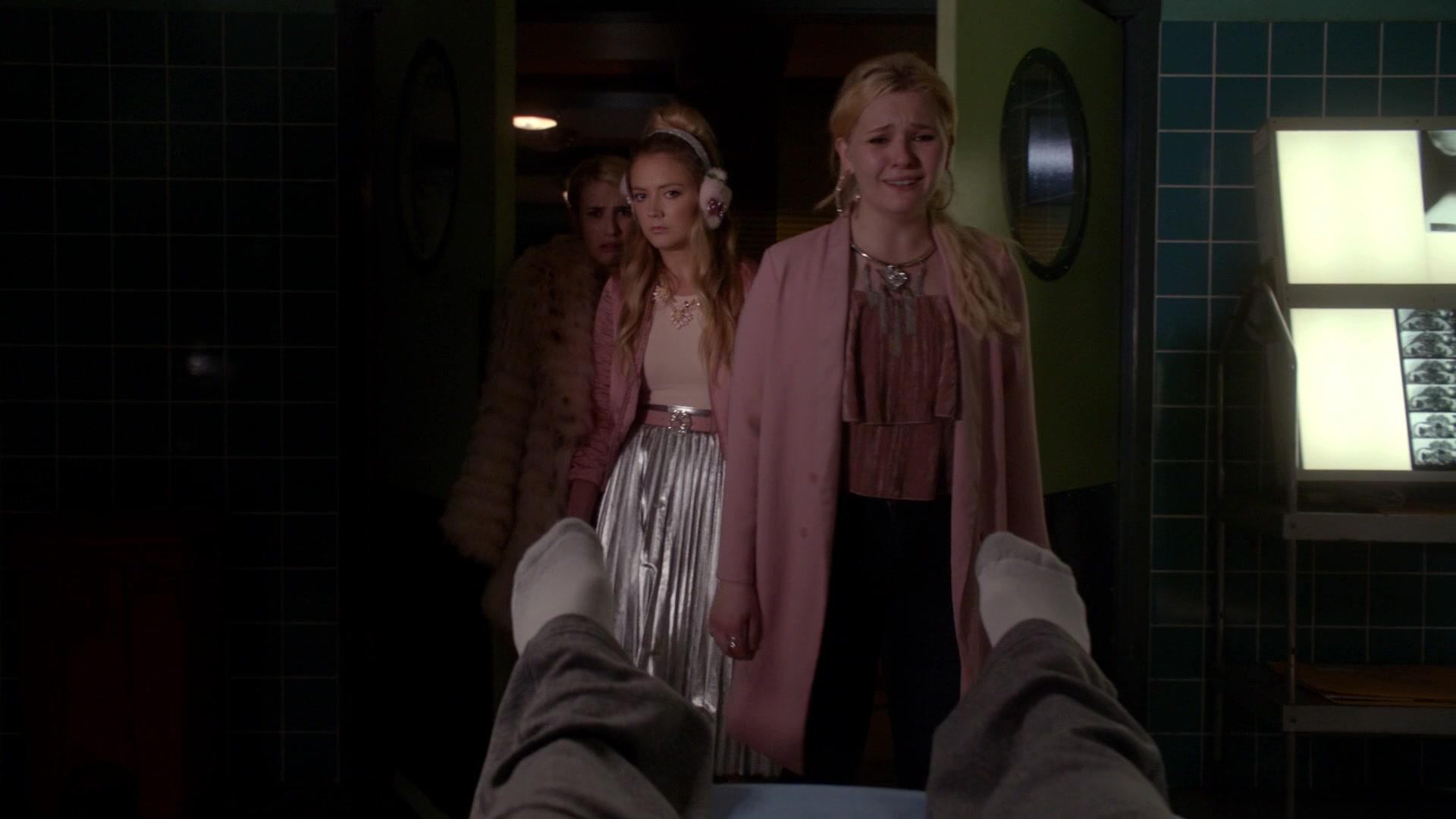 Scream_Queens_2015_S02E02_1080p_005946.jpg