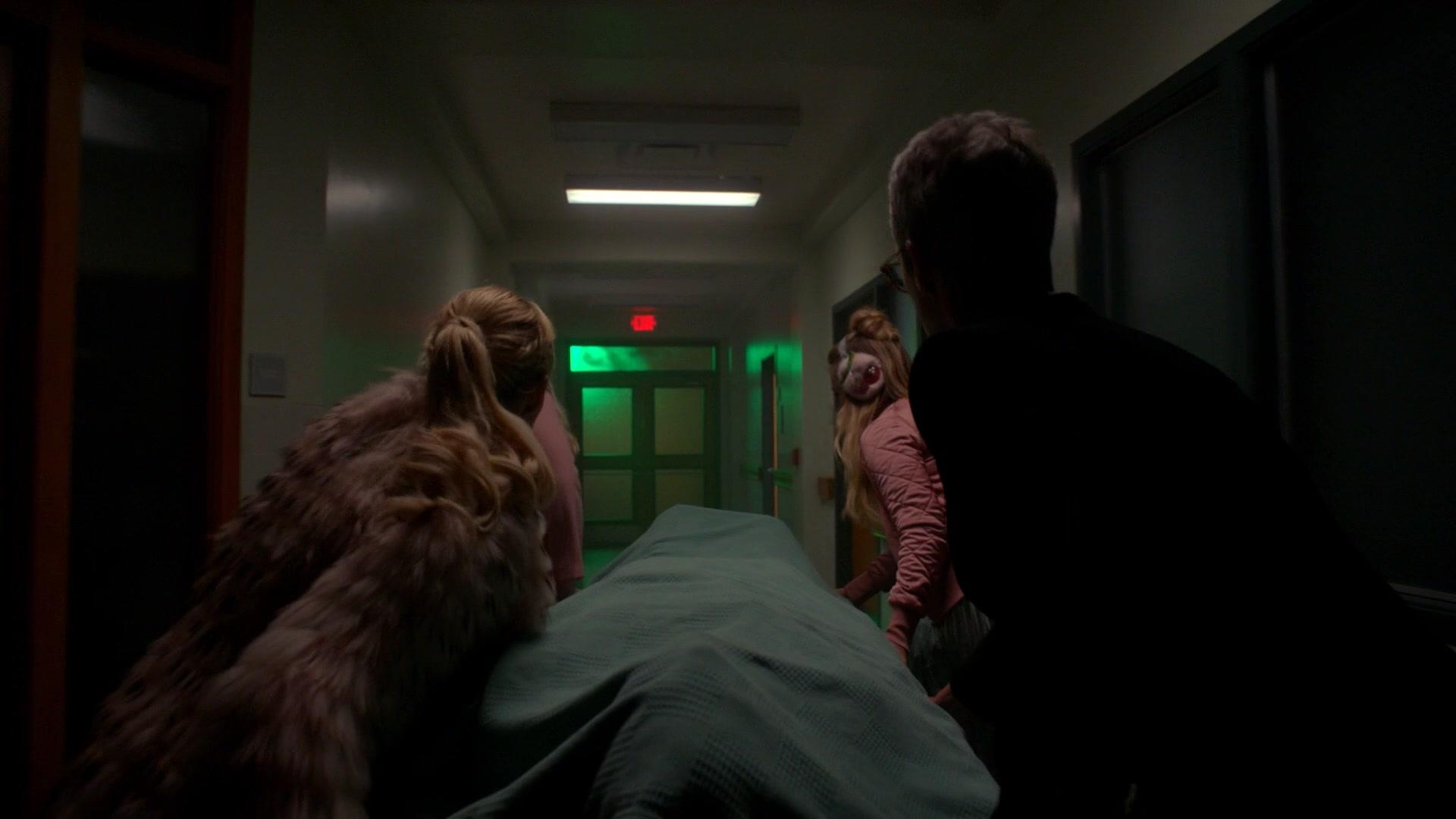 Scream_Queens_2015_S02E03_1080p_000269.jpg