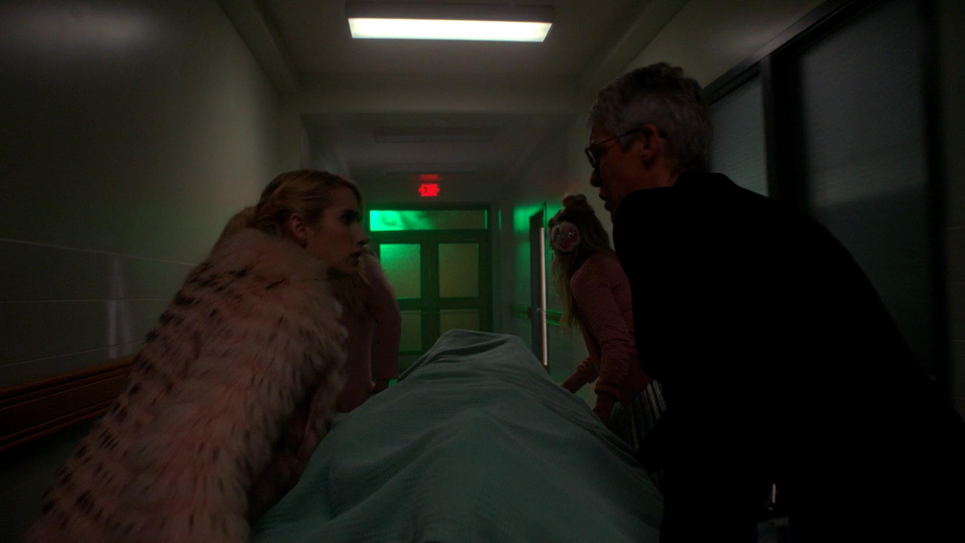 Scream_Queens_2015_S02E03_1080p_000272.jpg