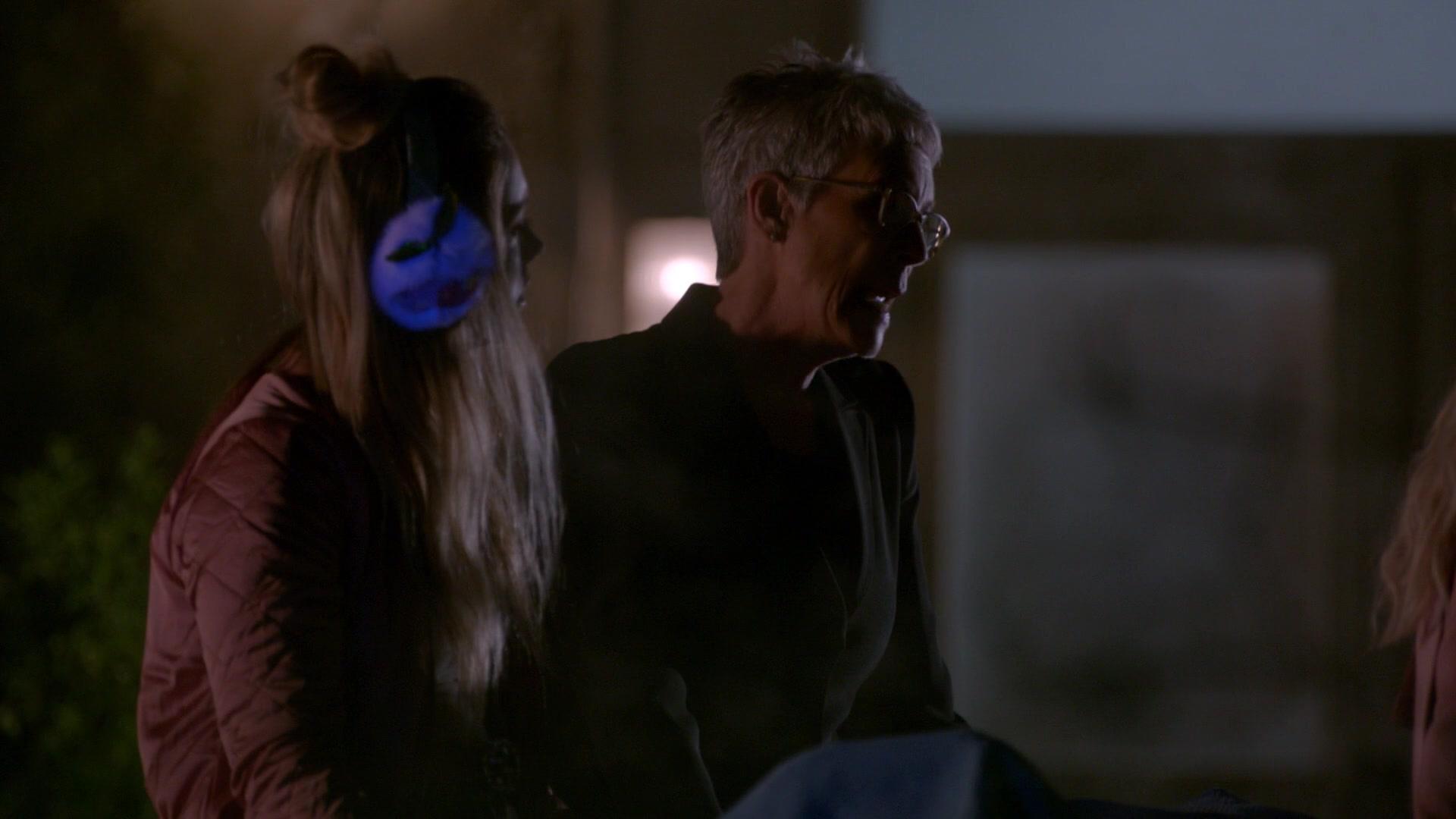 Scream_Queens_2015_S02E03_1080p_000351.jpg