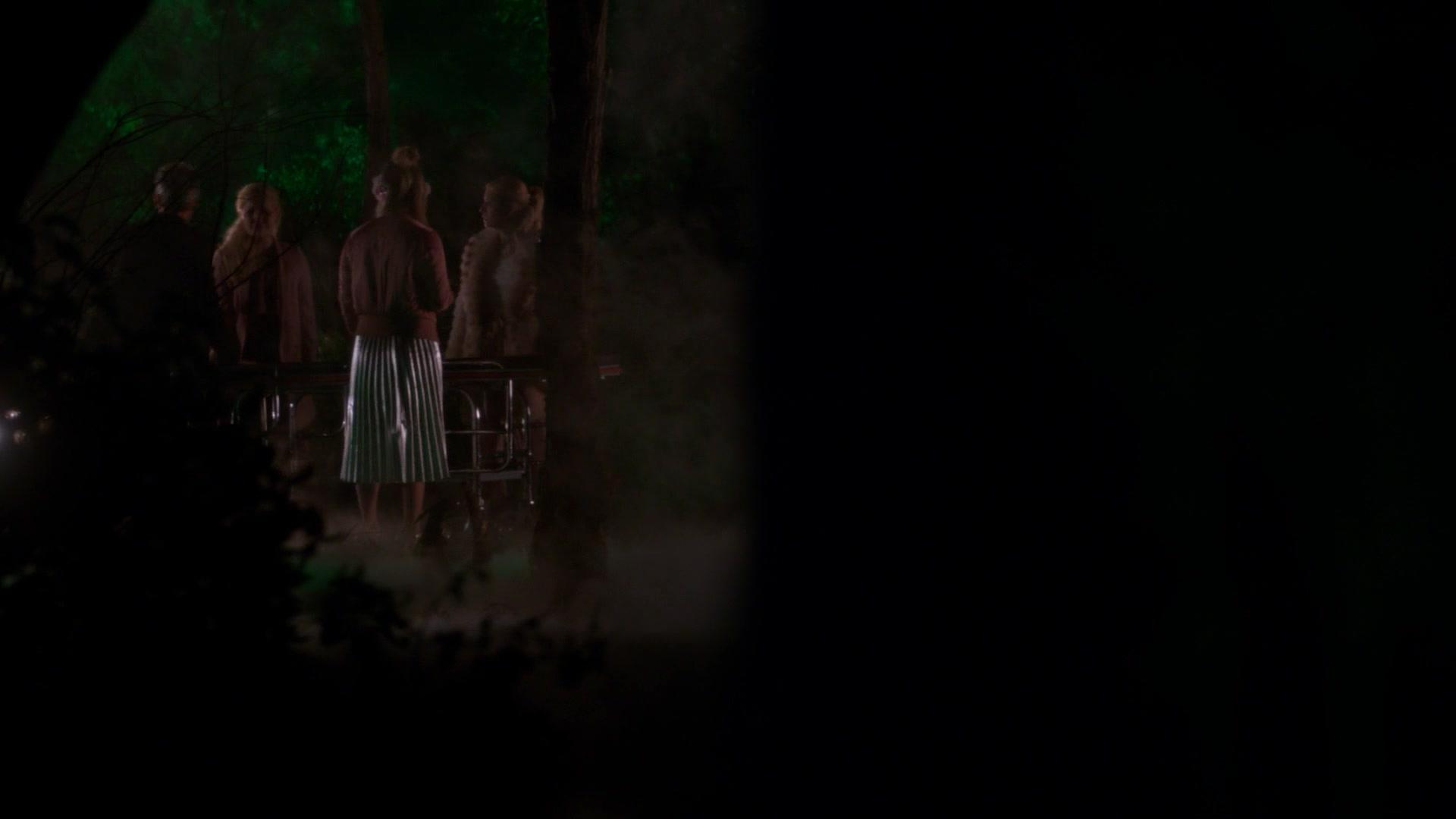 Scream_Queens_2015_S02E03_1080p_000435.jpg