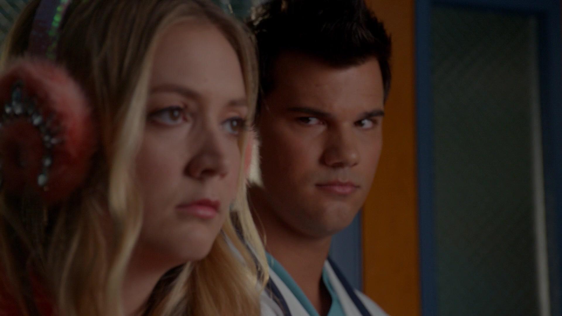Scream_Queens_2015_S02E03_1080p_001716.jpg