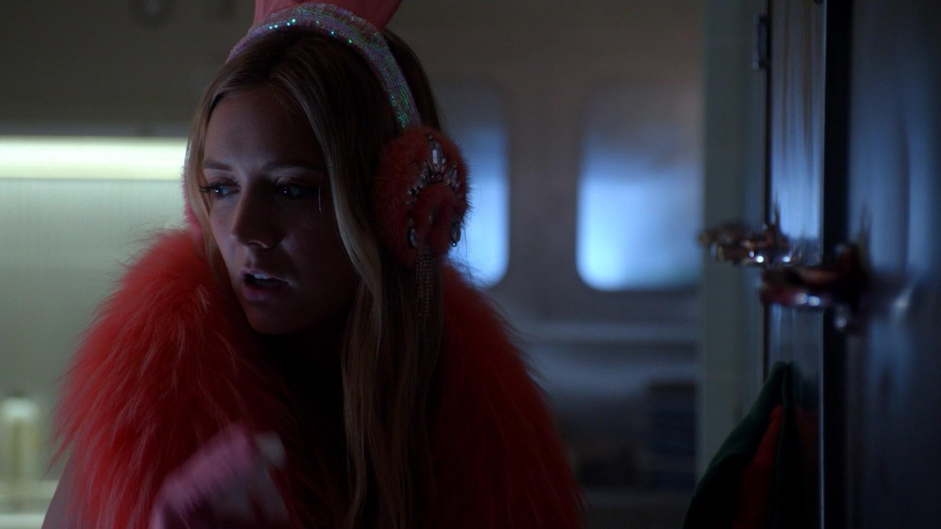 Scream_Queens_2015_S02E03_1080p_001800.jpg