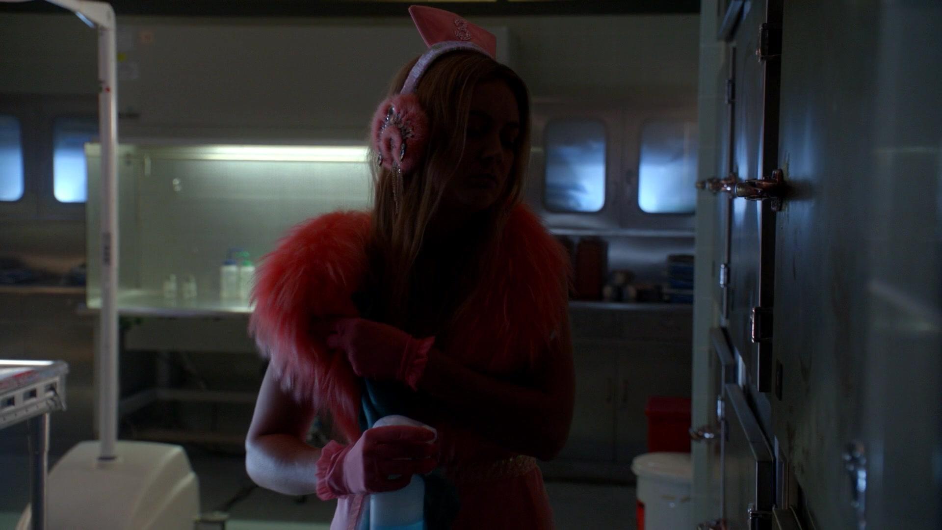 Scream_Queens_2015_S02E03_1080p_001815.jpg