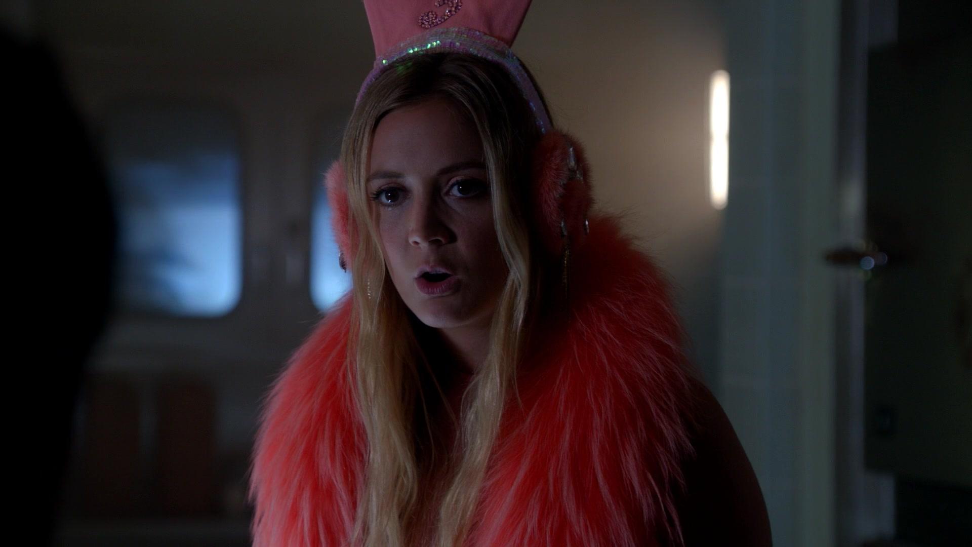 Scream_Queens_2015_S02E03_1080p_002048.jpg