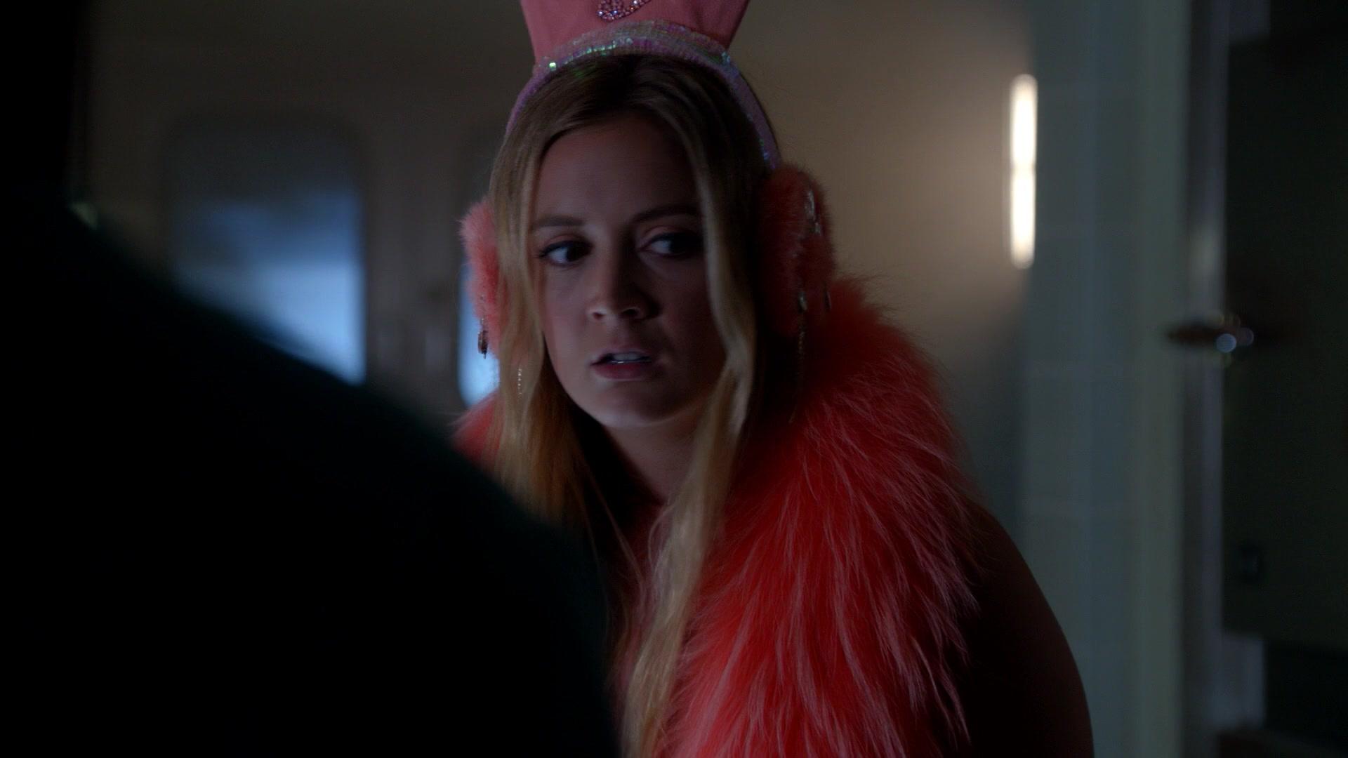 Scream_Queens_2015_S02E03_1080p_002056.jpg