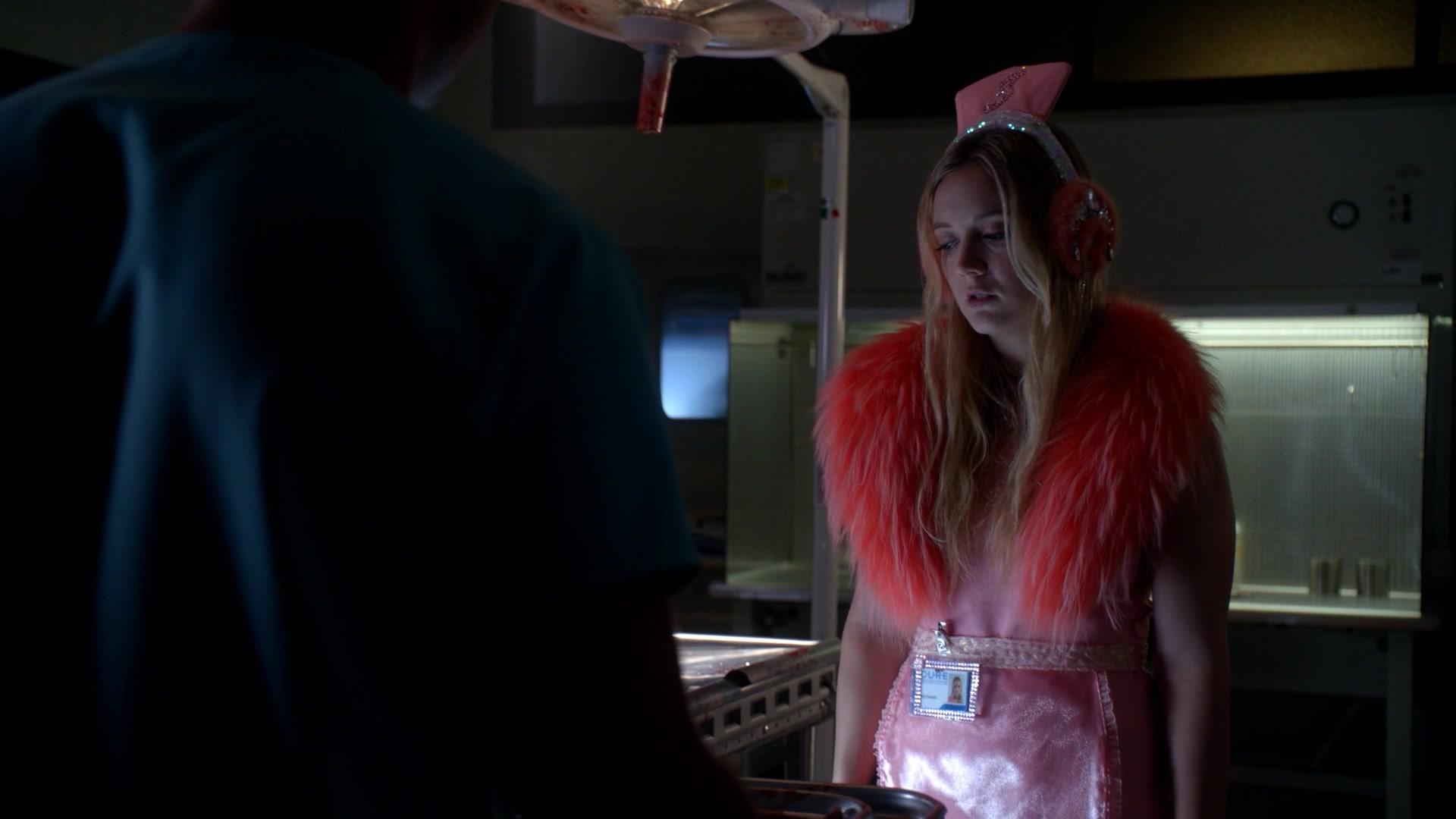 Scream_Queens_2015_S02E03_1080p_002140.jpg