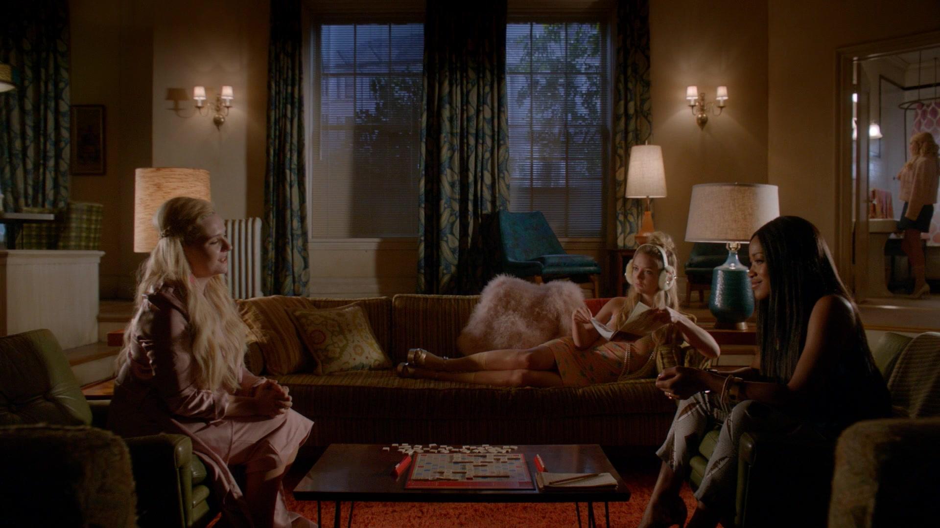 Scream_Queens_2015_S02E03_1080p_002262.jpg