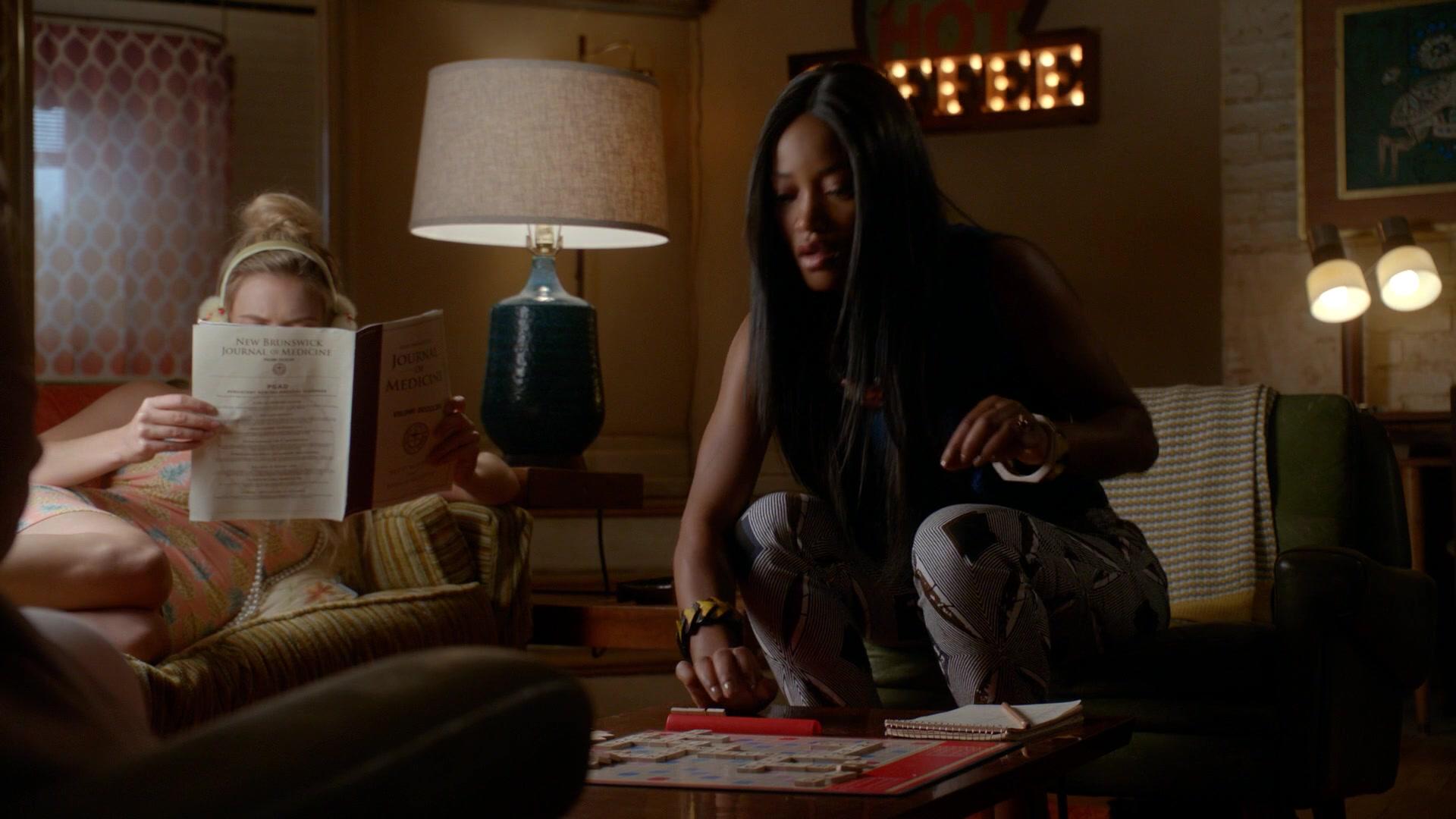 Scream_Queens_2015_S02E03_1080p_002354.jpg