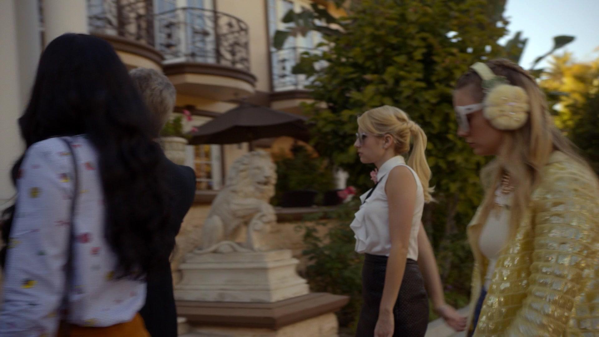 Scream_Queens_2015_S02E03_1080p_002582.jpg