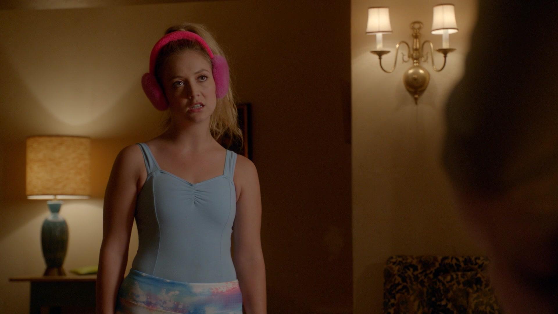 Scream_Queens_2015_S02E03_1080p_003804.jpg