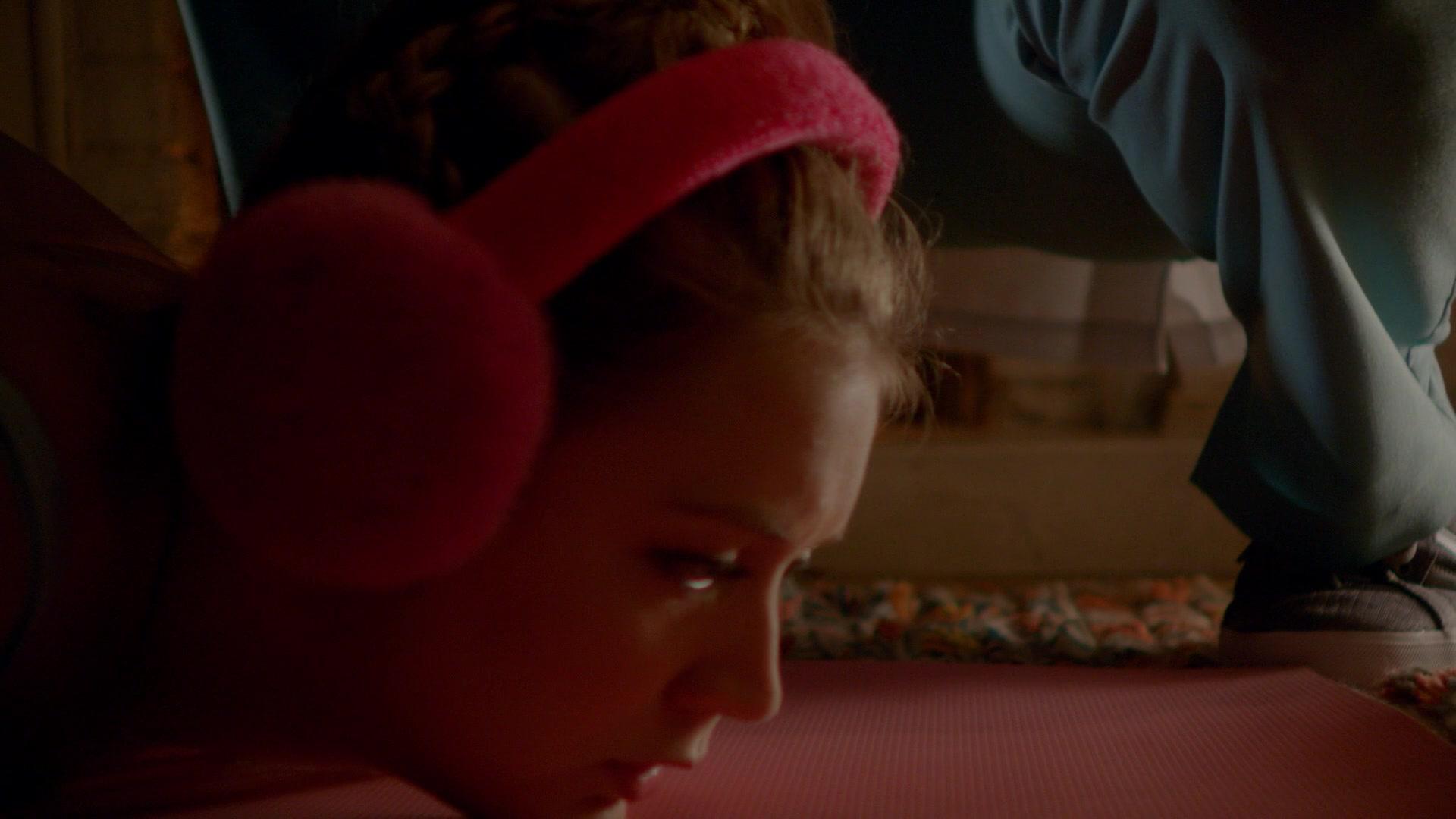 Scream_Queens_2015_S02E03_1080p_003851.jpg