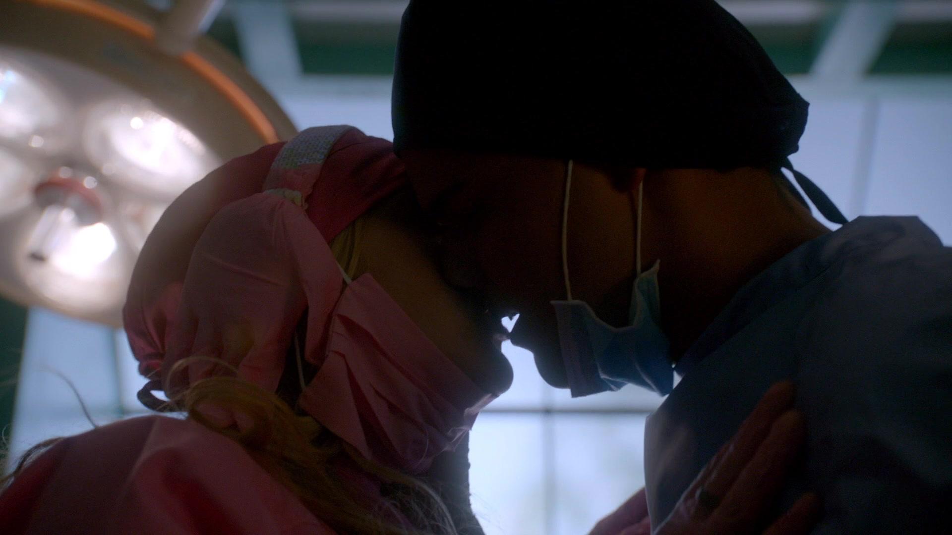 Scream_Queens_2015_S02E03_1080p_004488.jpg