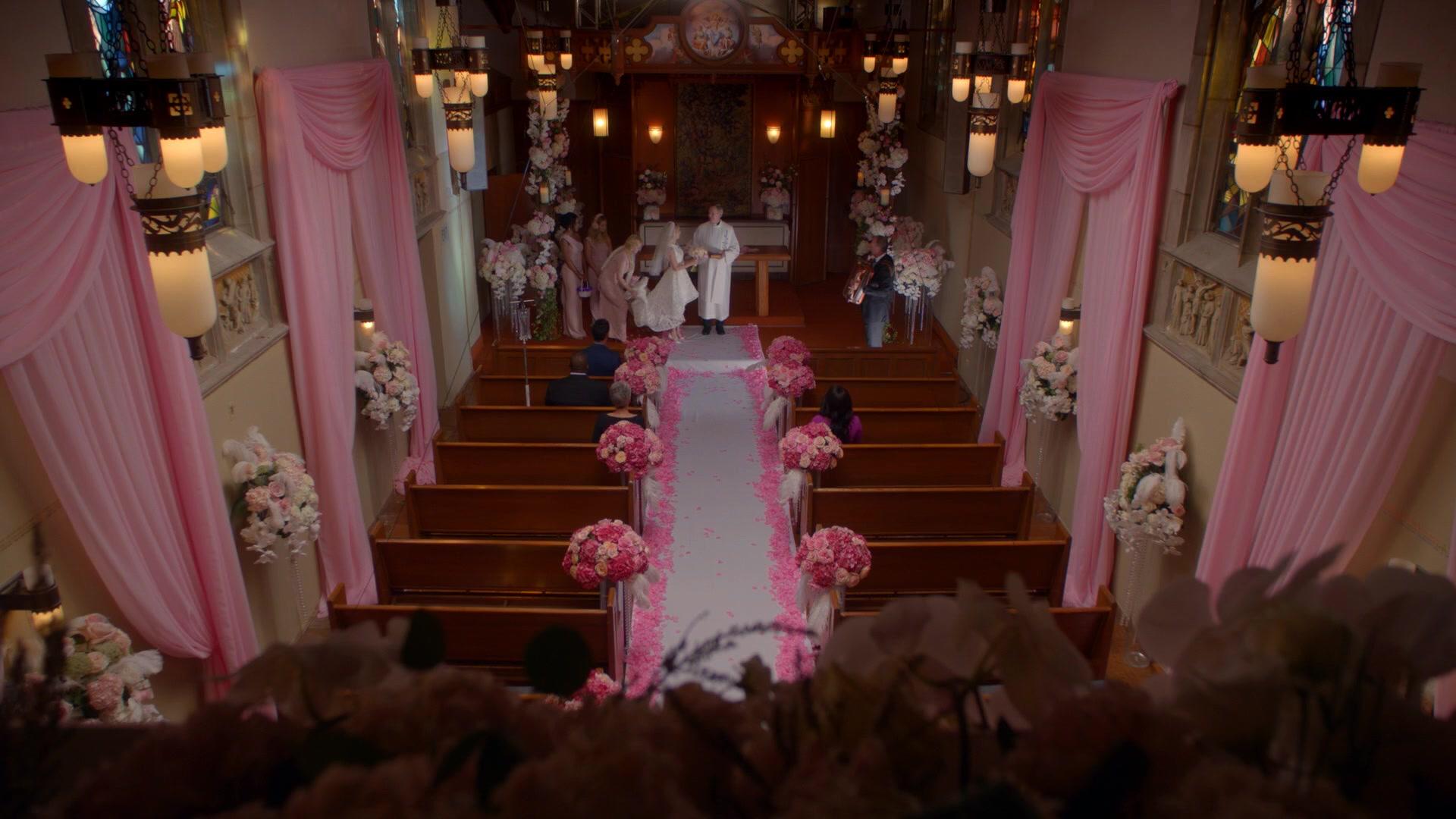 Scream_Queens_2015_S02E03_1080p_005867.jpg