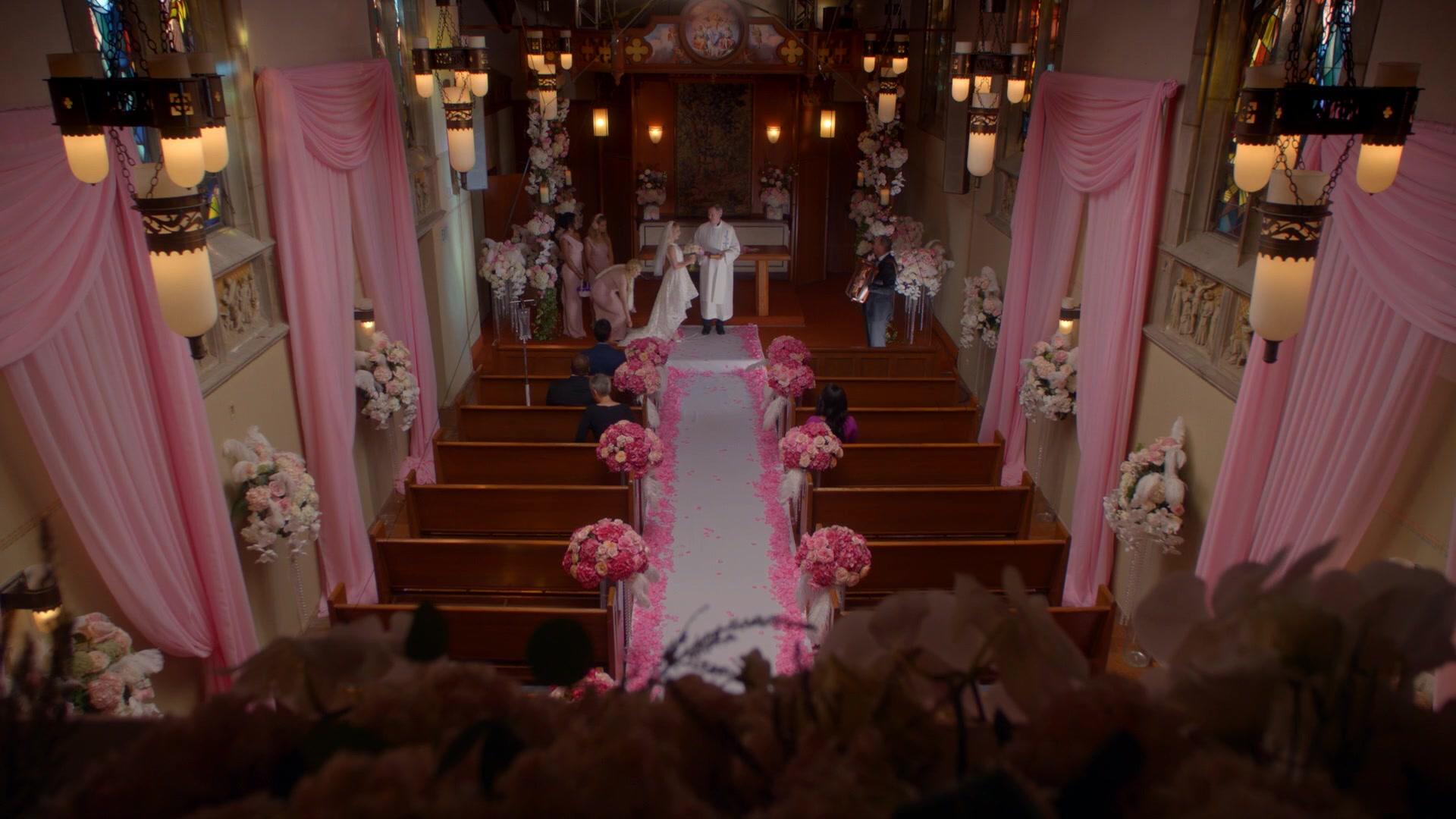 Scream_Queens_2015_S02E03_1080p_005869.jpg