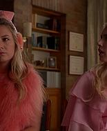 Scream_Queens_2015_S02E03_1080p_003337.jpg