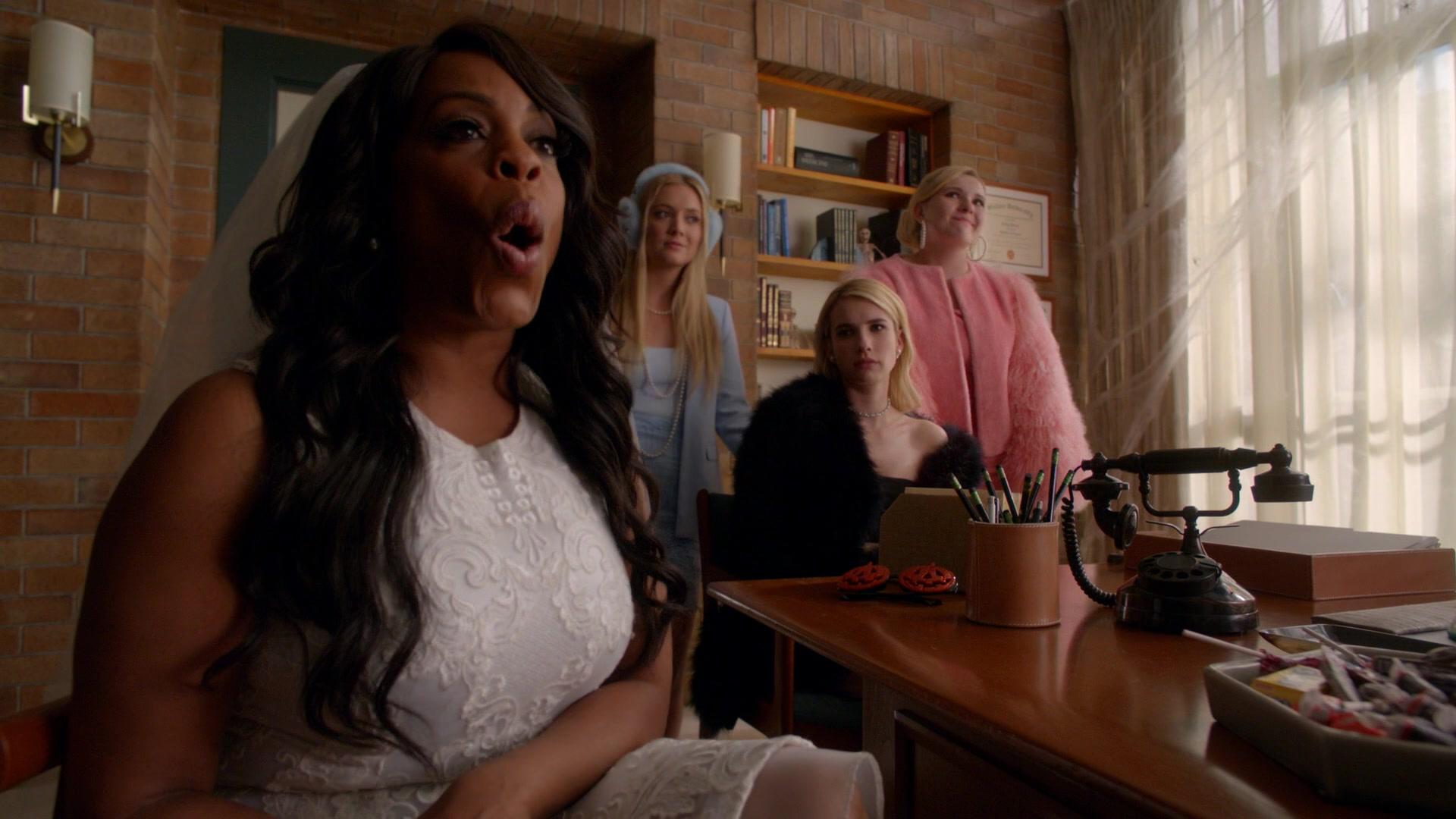 Scream_Queens_2015_S02E04_1080p_001166.jpg