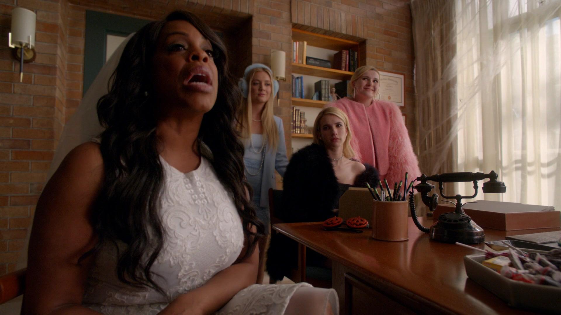 Scream_Queens_2015_S02E04_1080p_001167.jpg