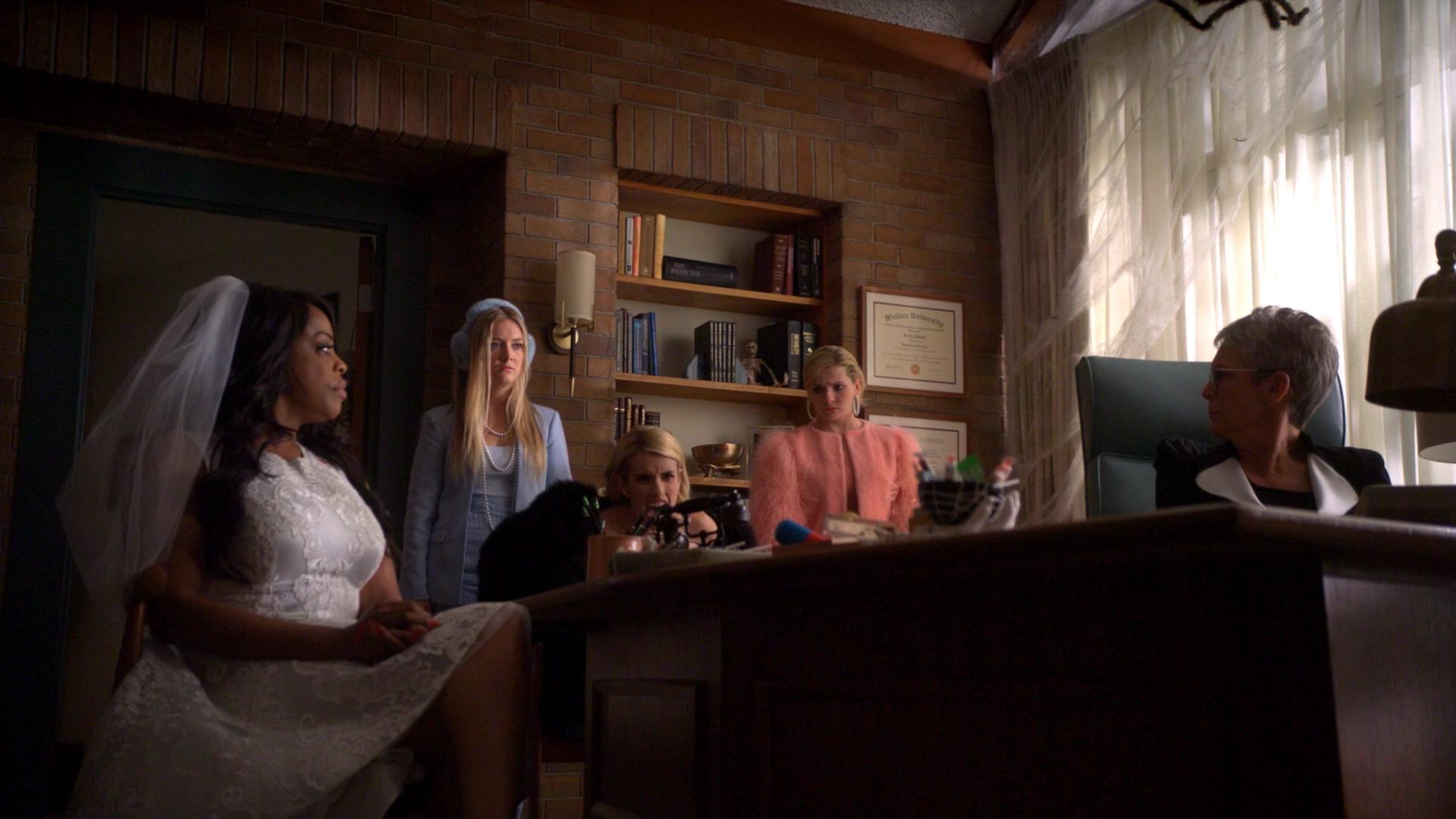 Scream_Queens_2015_S02E04_1080p_001444.jpg