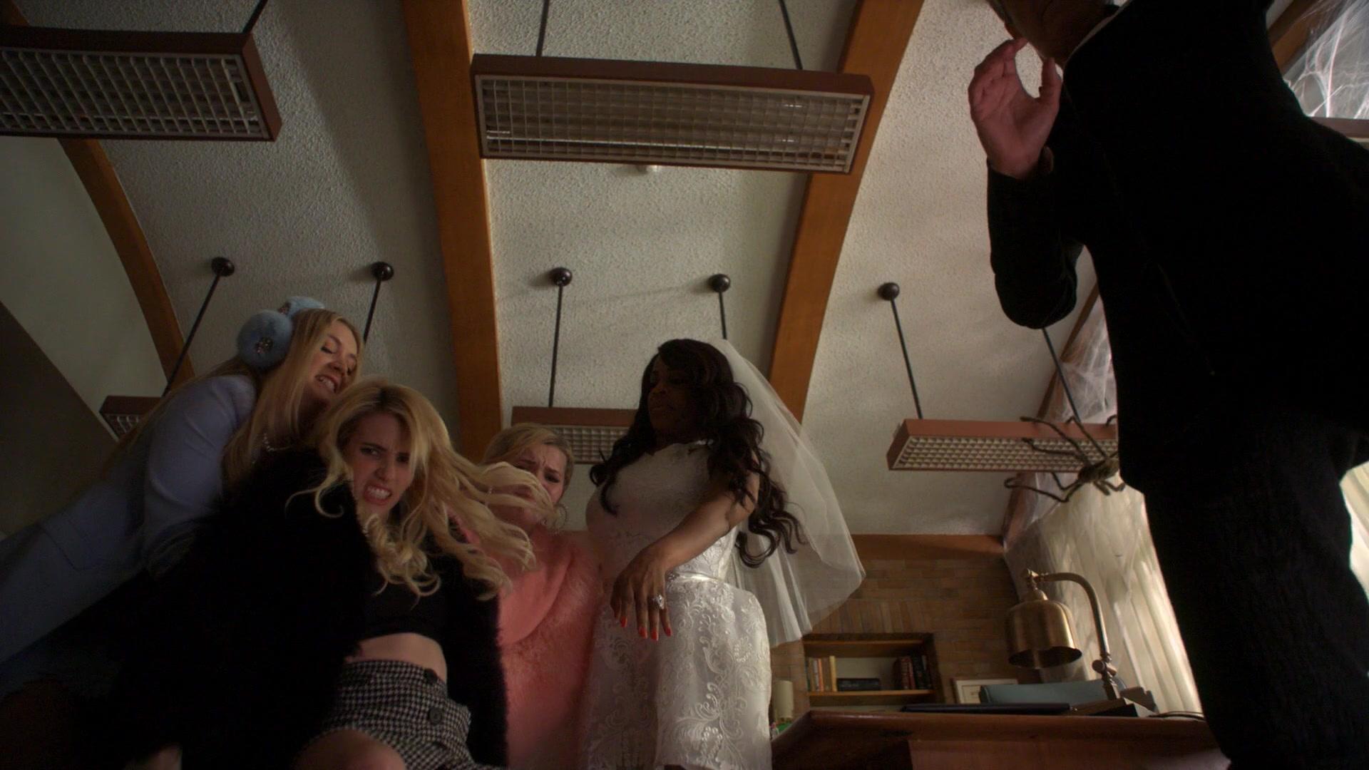 Scream_Queens_2015_S02E04_1080p_001526.jpg
