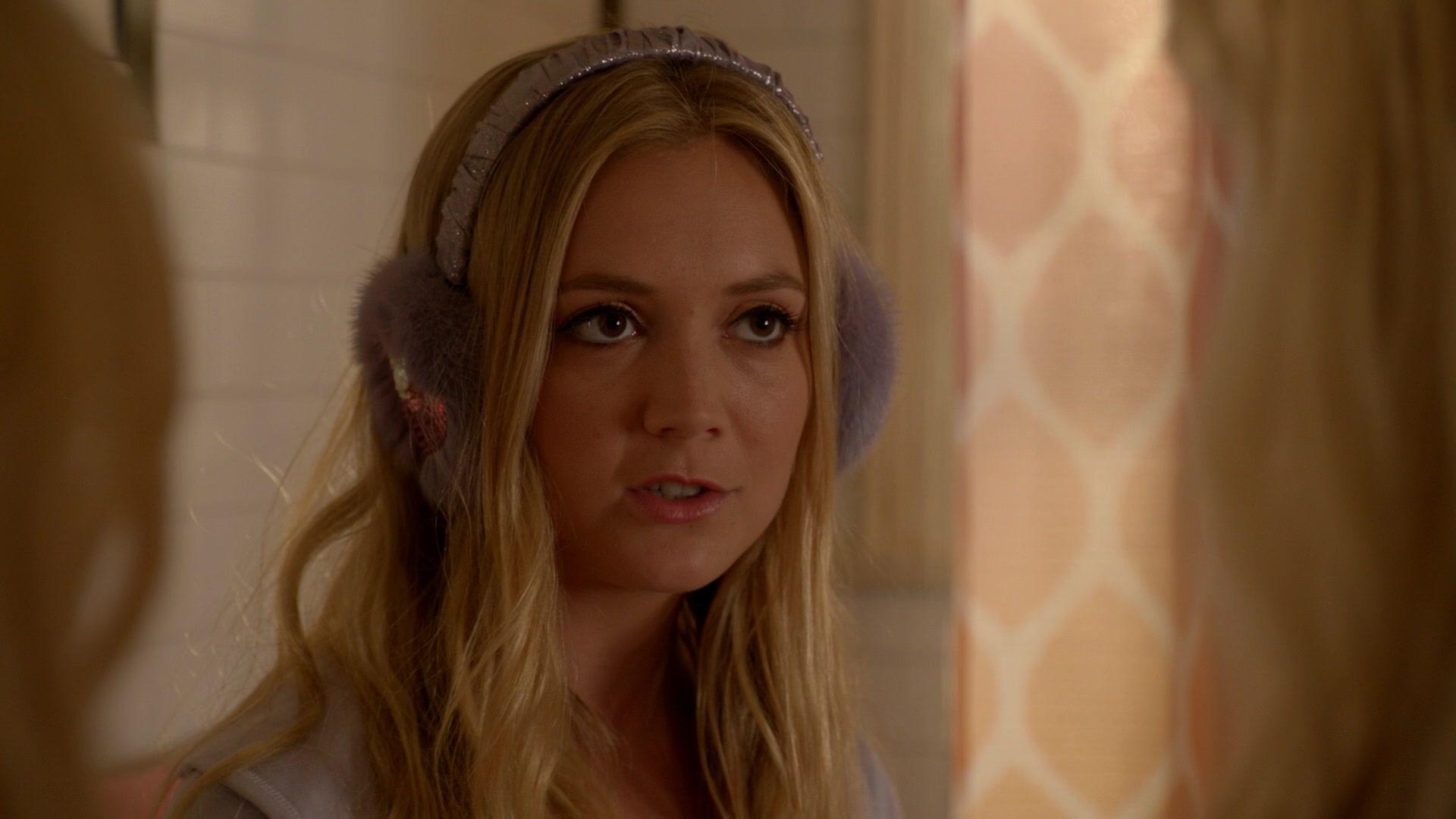 Scream_Queens_2015_S02E04_1080p_002279.jpg