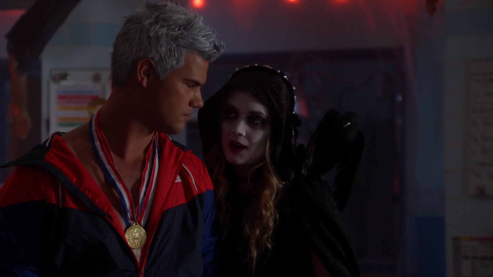 Scream_Queens_2015_S02E04_1080p_004316.jpg