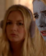 Scream_Queens_2015_S02E04_1080p_002360.jpg