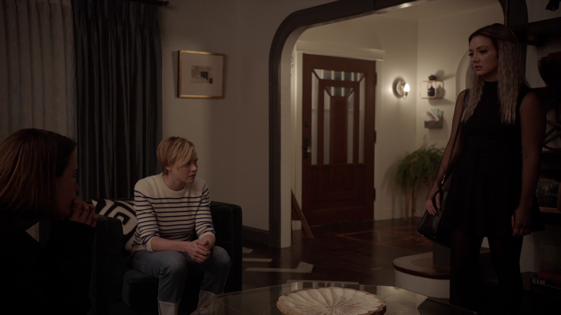 American_Horror_Story_S07_E09_Drink_Kool_Aid_1080p_BluRay_002153.jpg