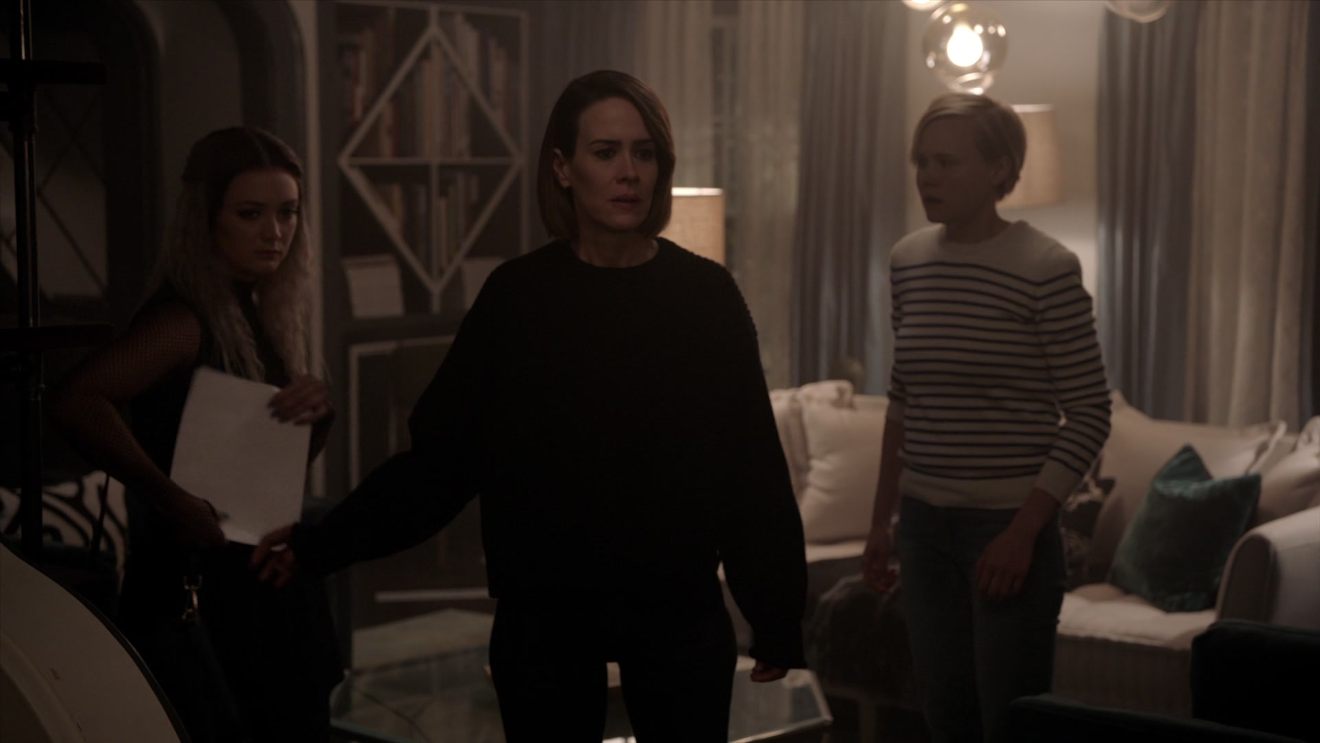American_Horror_Story_S07_E09_Drink_Kool_Aid_1080p_BluRay_002262.jpg