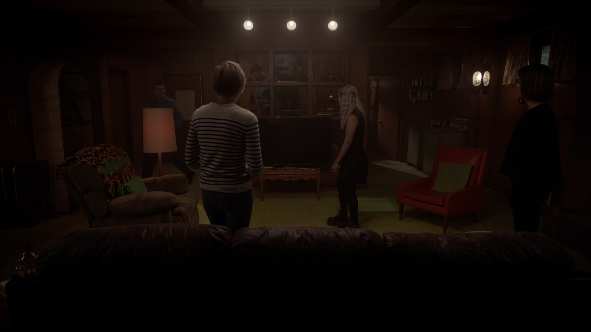 American_Horror_Story_S07_E09_Drink_Kool_Aid_1080p_BluRay_002400.jpg