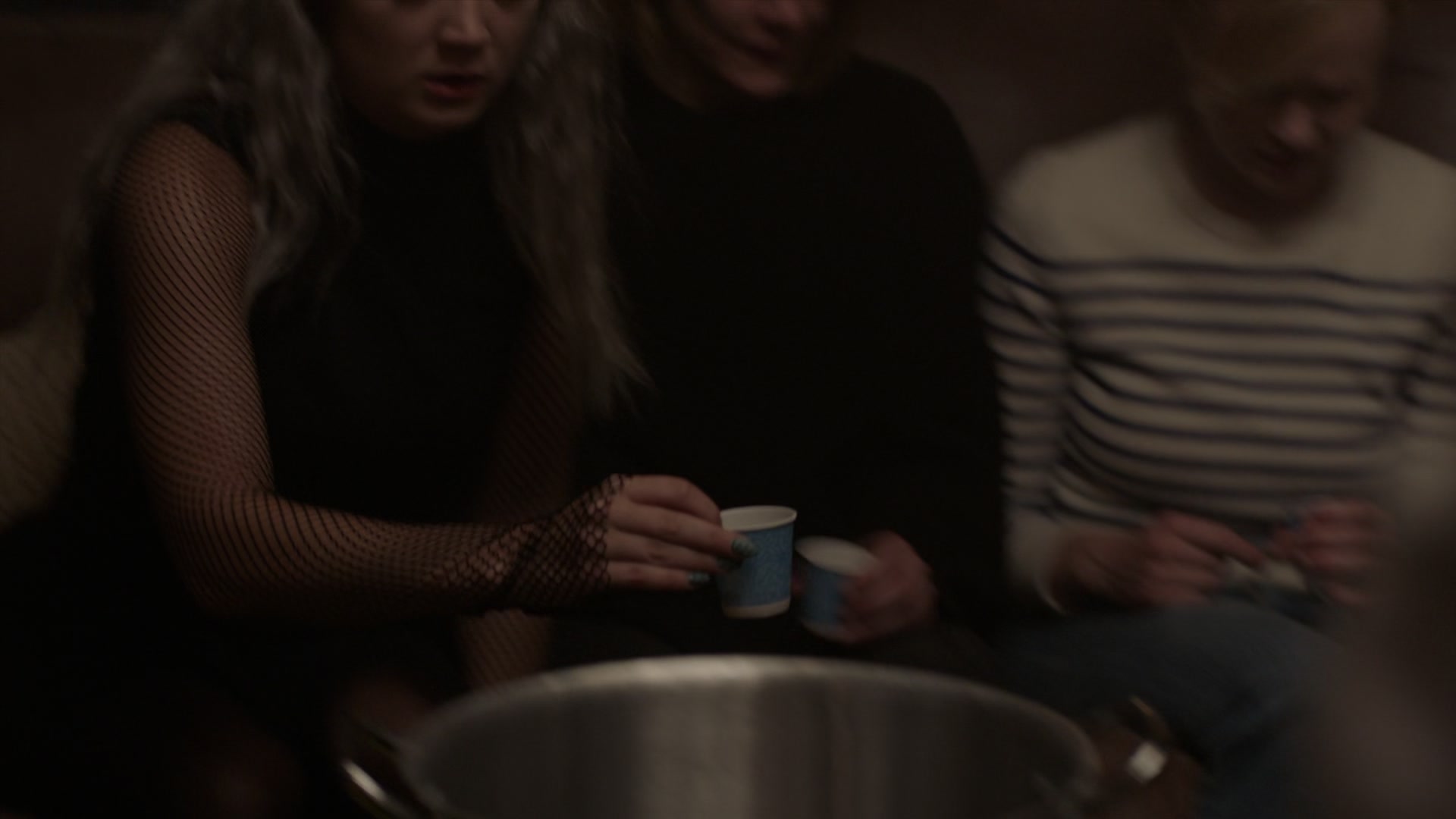 American_Horror_Story_S07_E09_Drink_Kool_Aid_1080p_BluRay_002823.jpg