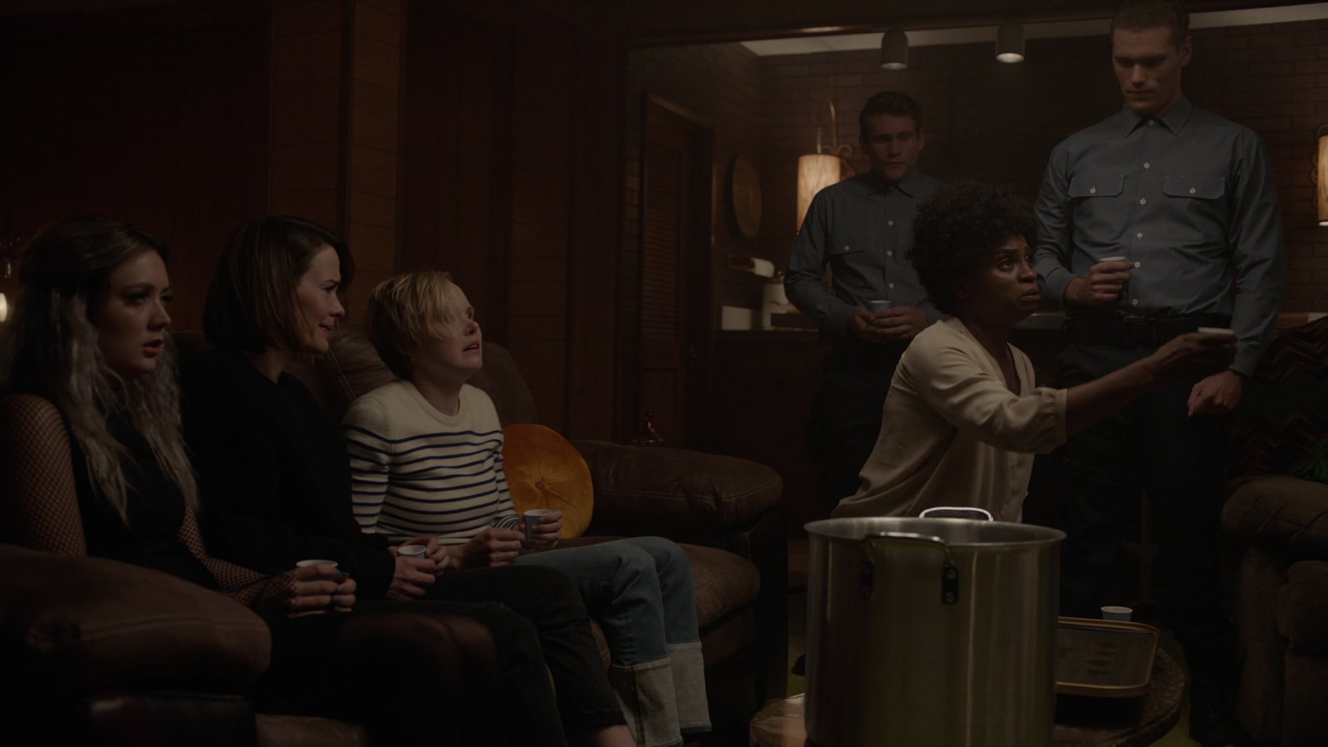 American_Horror_Story_S07_E09_Drink_Kool_Aid_1080p_BluRay_002903.jpg