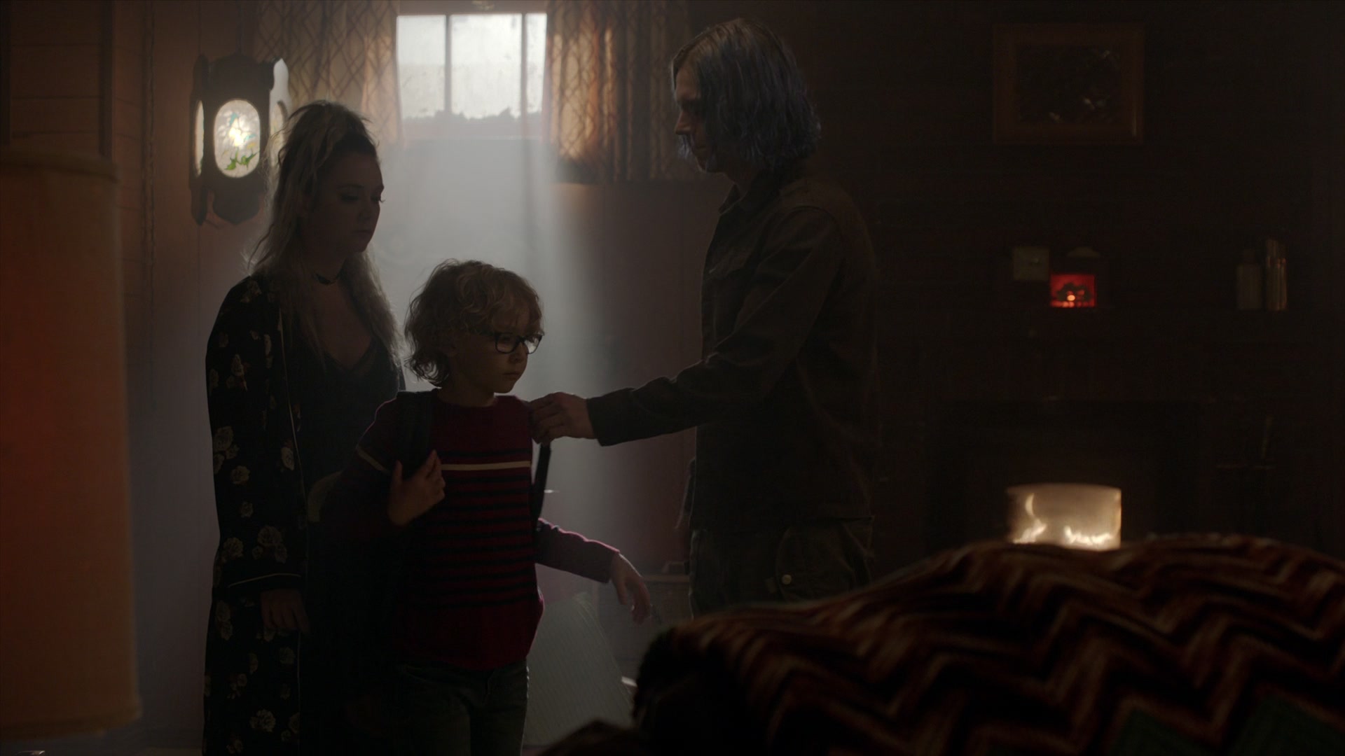 American_Horror_Story_S07_E09_Drink_Kool_Aid_1080p_BluRay_003489.jpg