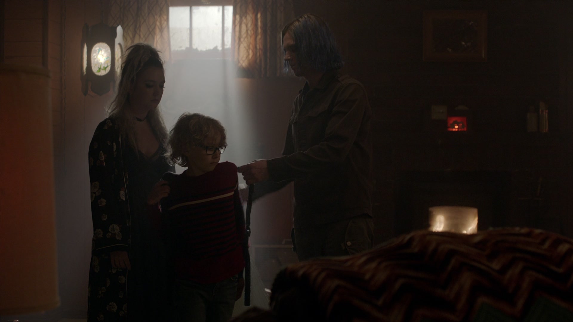 American_Horror_Story_S07_E09_Drink_Kool_Aid_1080p_BluRay_003490.jpg