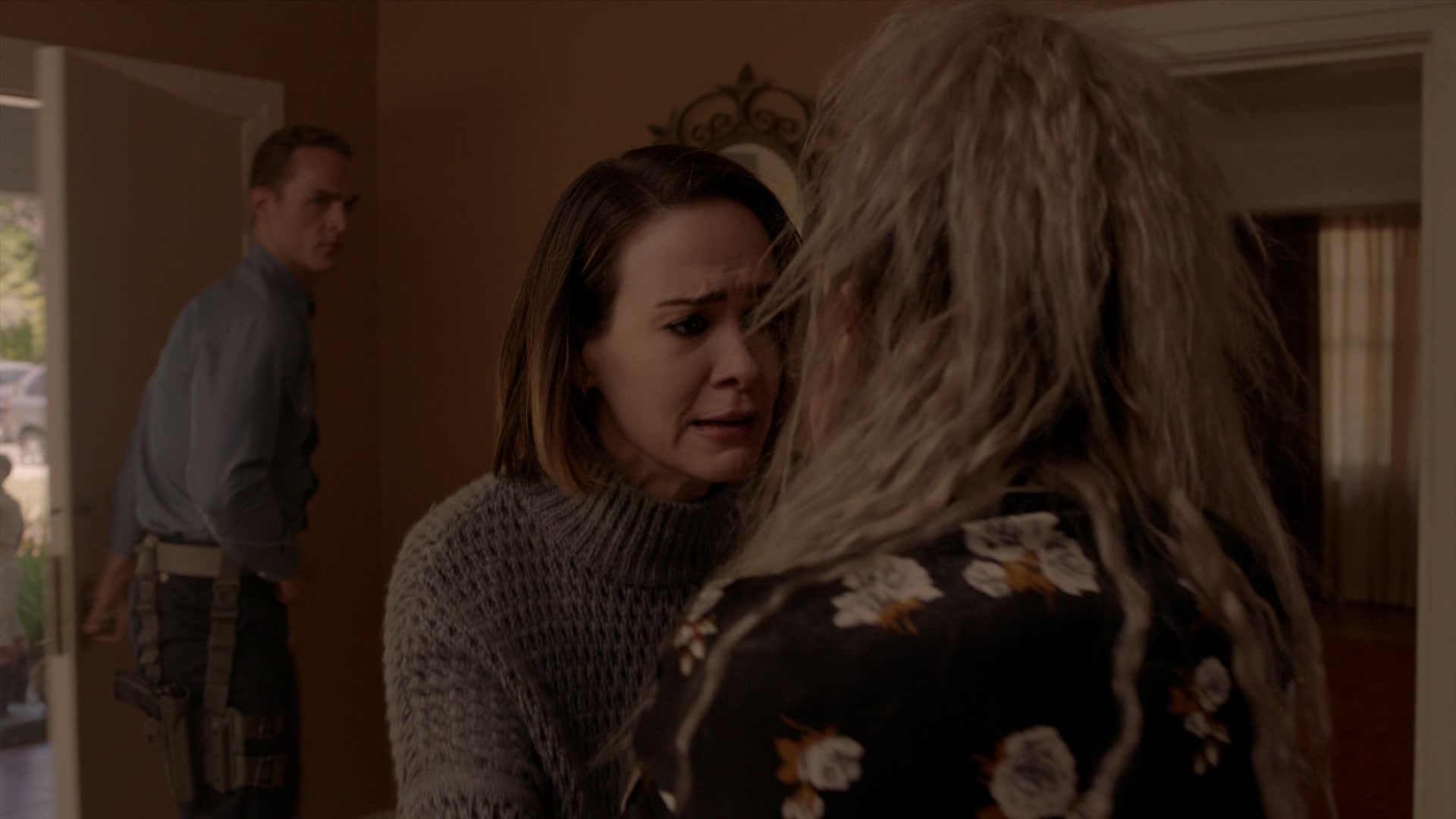American_Horror_Story_S07_E09_Drink_Kool_Aid_1080p_BluRay_003782.jpg