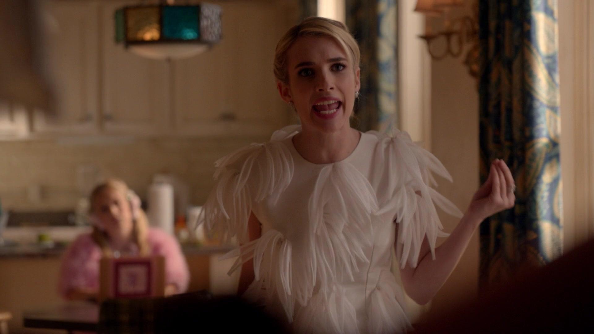 Scream_Queens_2015_S02E05_1080p_002180.jpg