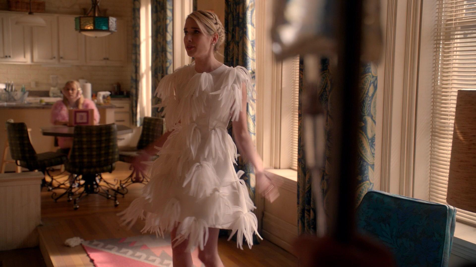 Scream_Queens_2015_S02E05_1080p_002217.jpg