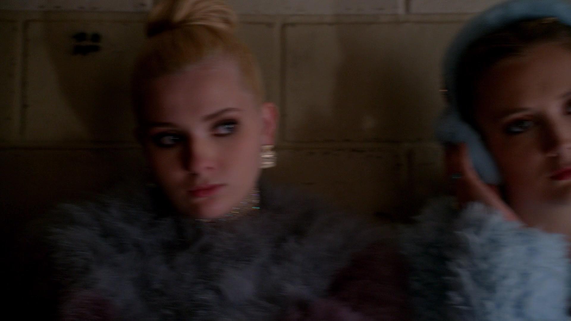 Scream_Queens_2015_S02E05_1080p_002378.jpg