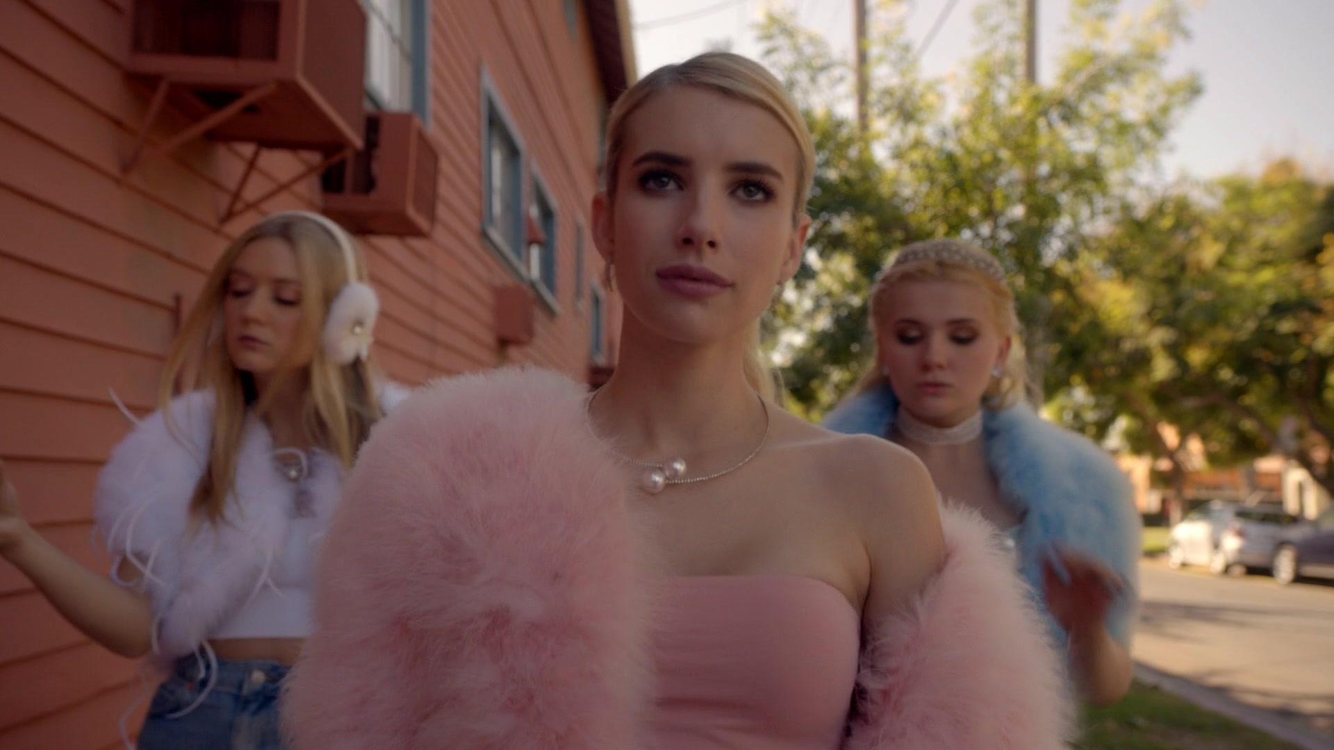 Scream_Queens_2015_S02E05_1080p_002443.jpg