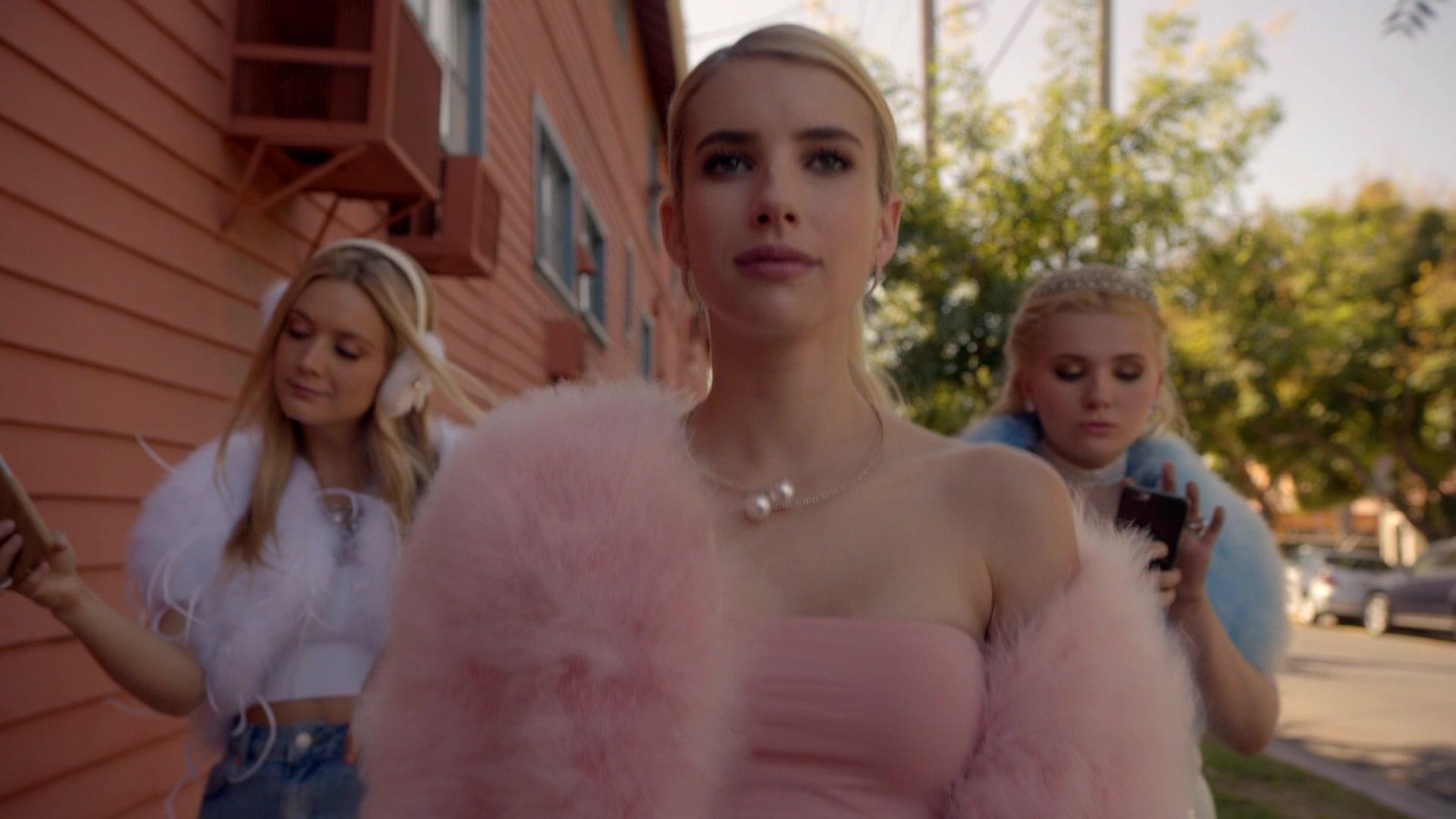 Scream_Queens_2015_S02E05_1080p_002444.jpg