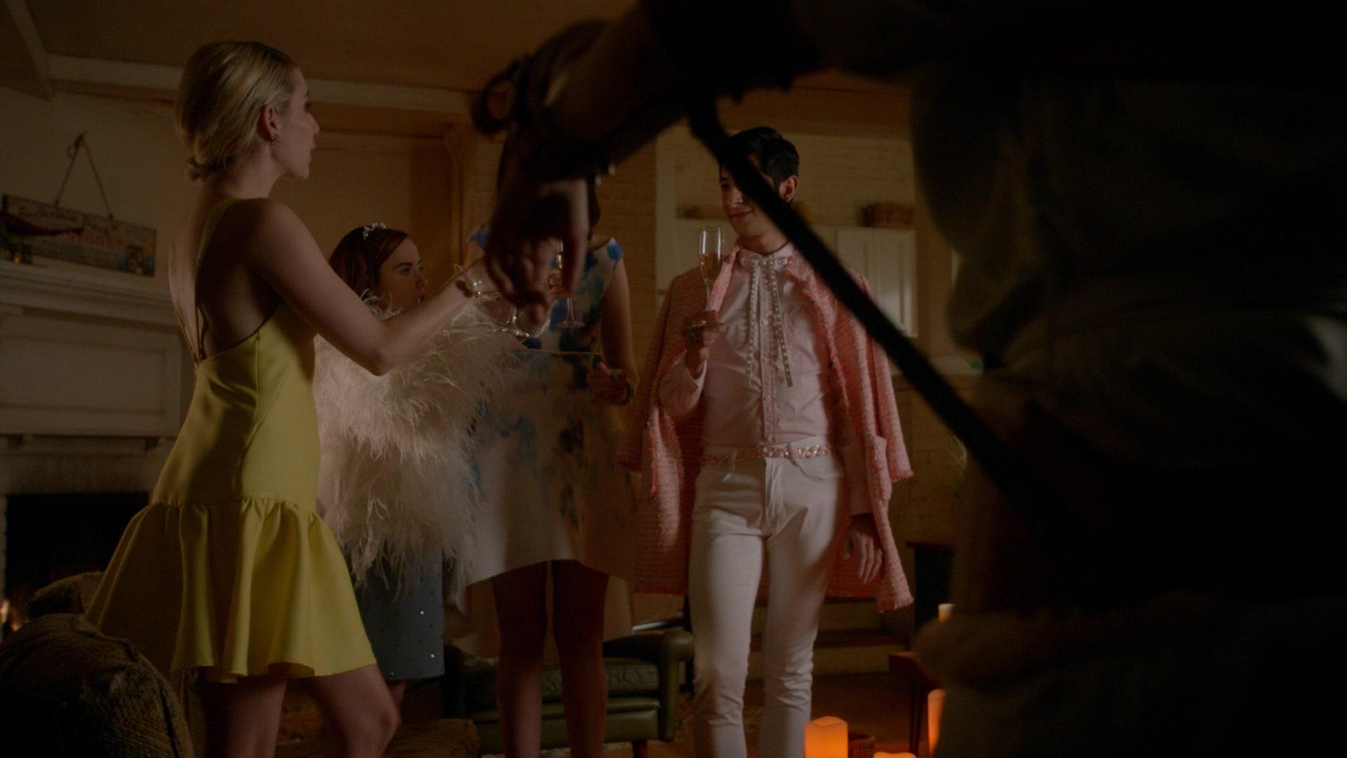 Scream_Queens_2015_S02E05_1080p_002701.jpg