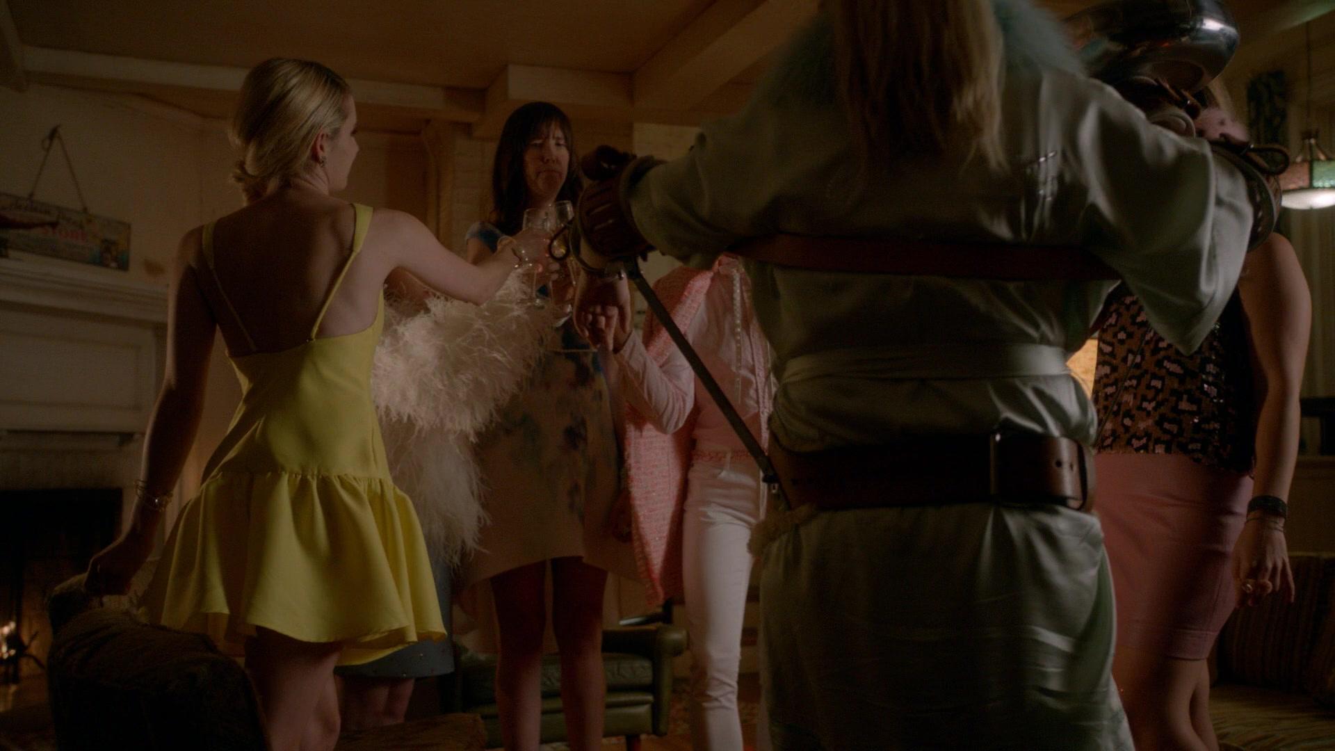 Scream_Queens_2015_S02E05_1080p_002705.jpg
