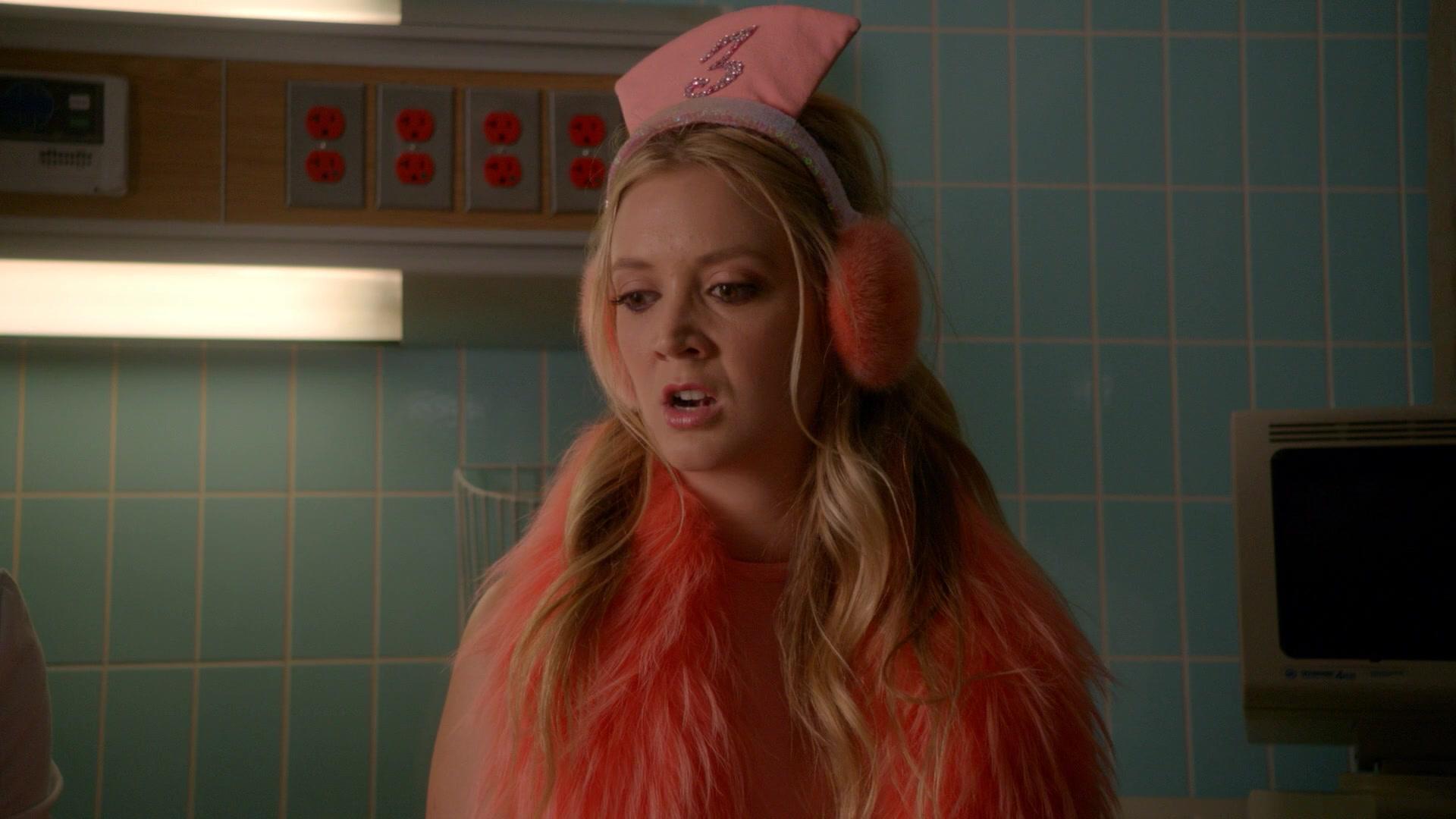 Scream_Queens_2015_S02E05_1080p_002895.jpg
