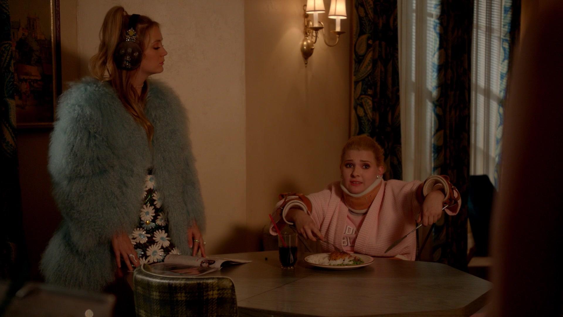 Scream_Queens_2015_S02E05_1080p_003296.jpg