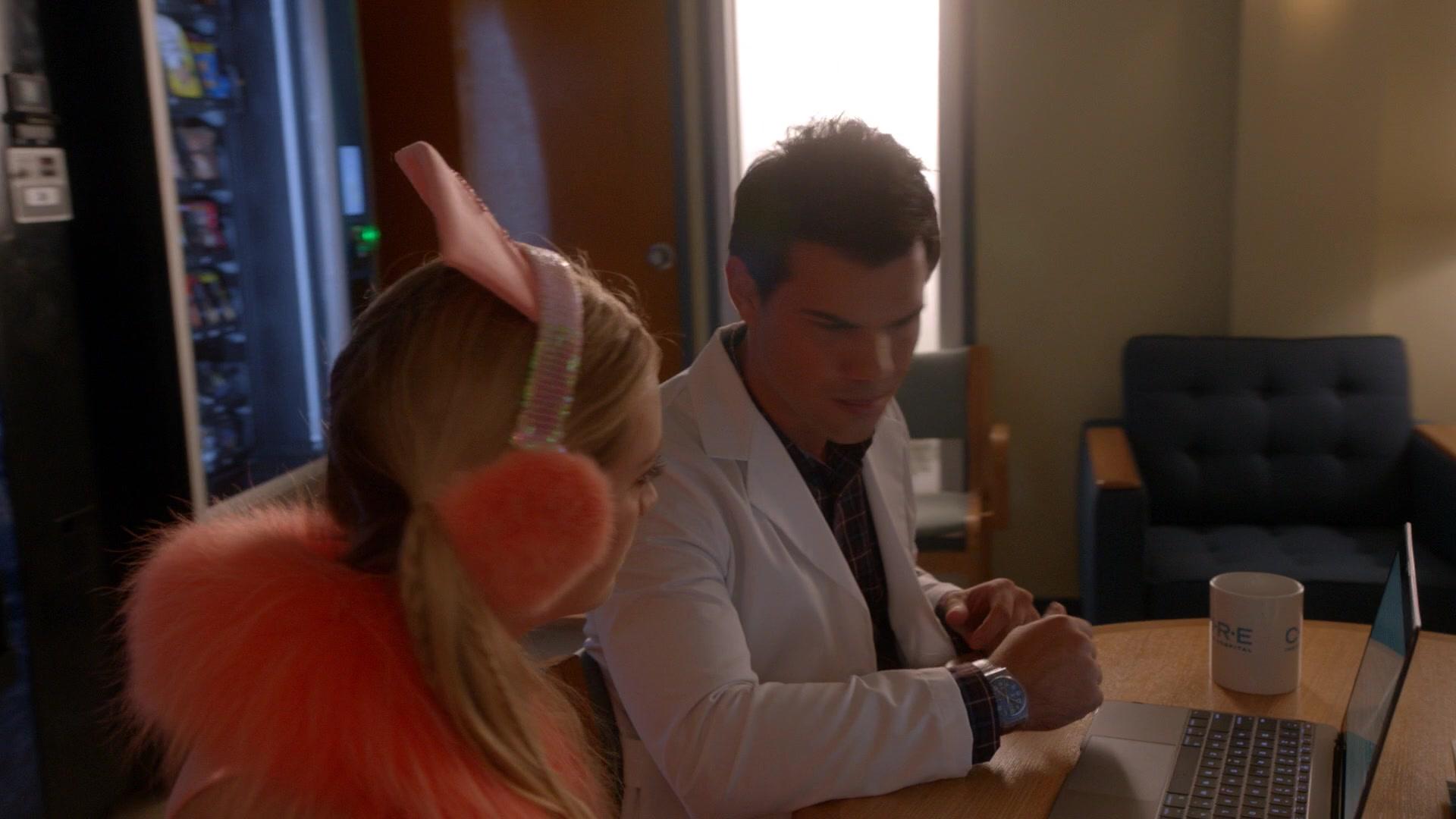 Scream_Queens_2015_S02E05_1080p_003899.jpg